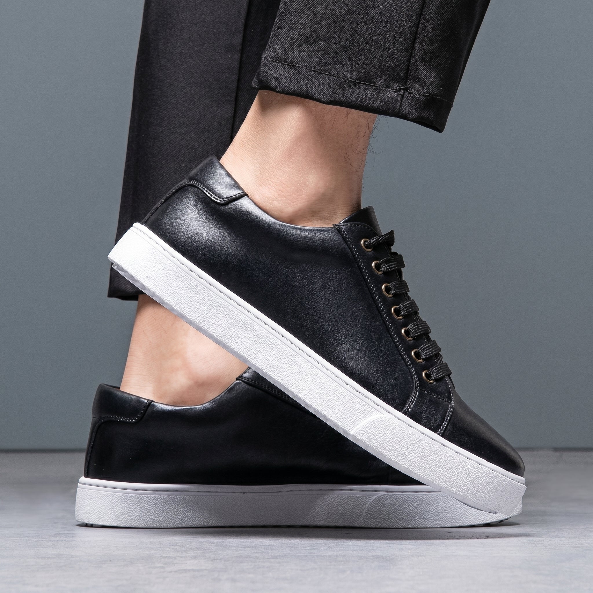Jonas - Men's Classic Minimalist Low-Top Trainers