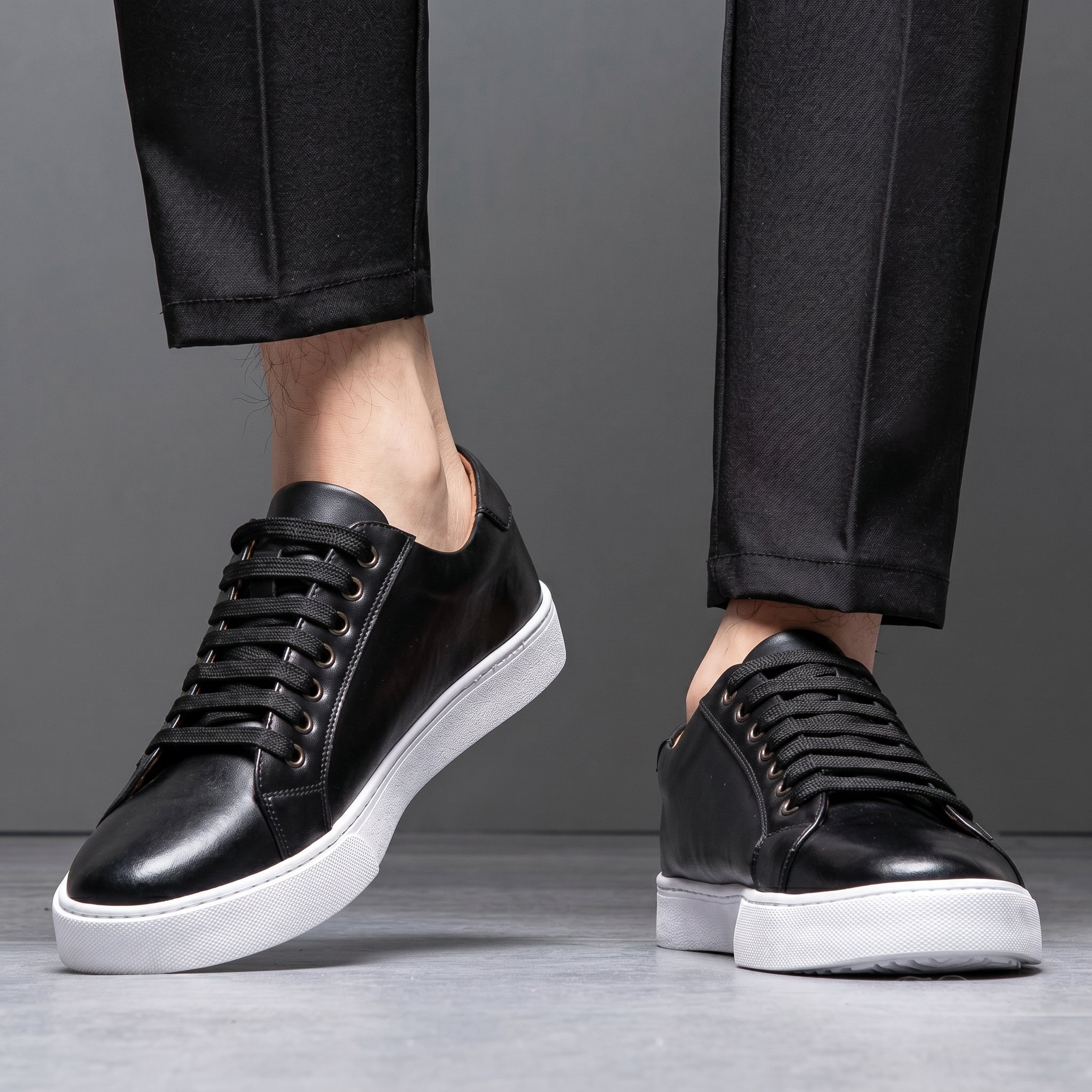 Jonas - Men's Classic Minimalist Low-Top Trainers