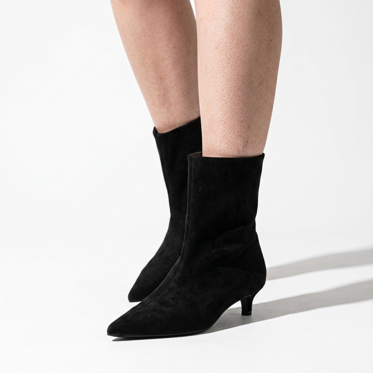 Alice - Women's Pointed Toe Kitten Heel Ankle Boots - Boots - Black - Davies & Cooper