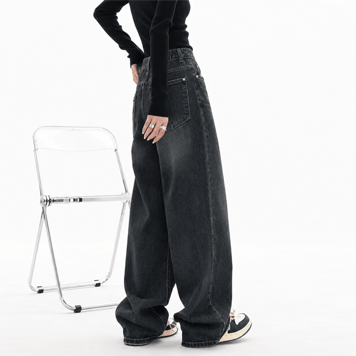 Amelia - Women's High-Waisted Wide-Leg Baggy Jeans with Dark Vintage Wash - Jeans - Black - Davies & Cooper