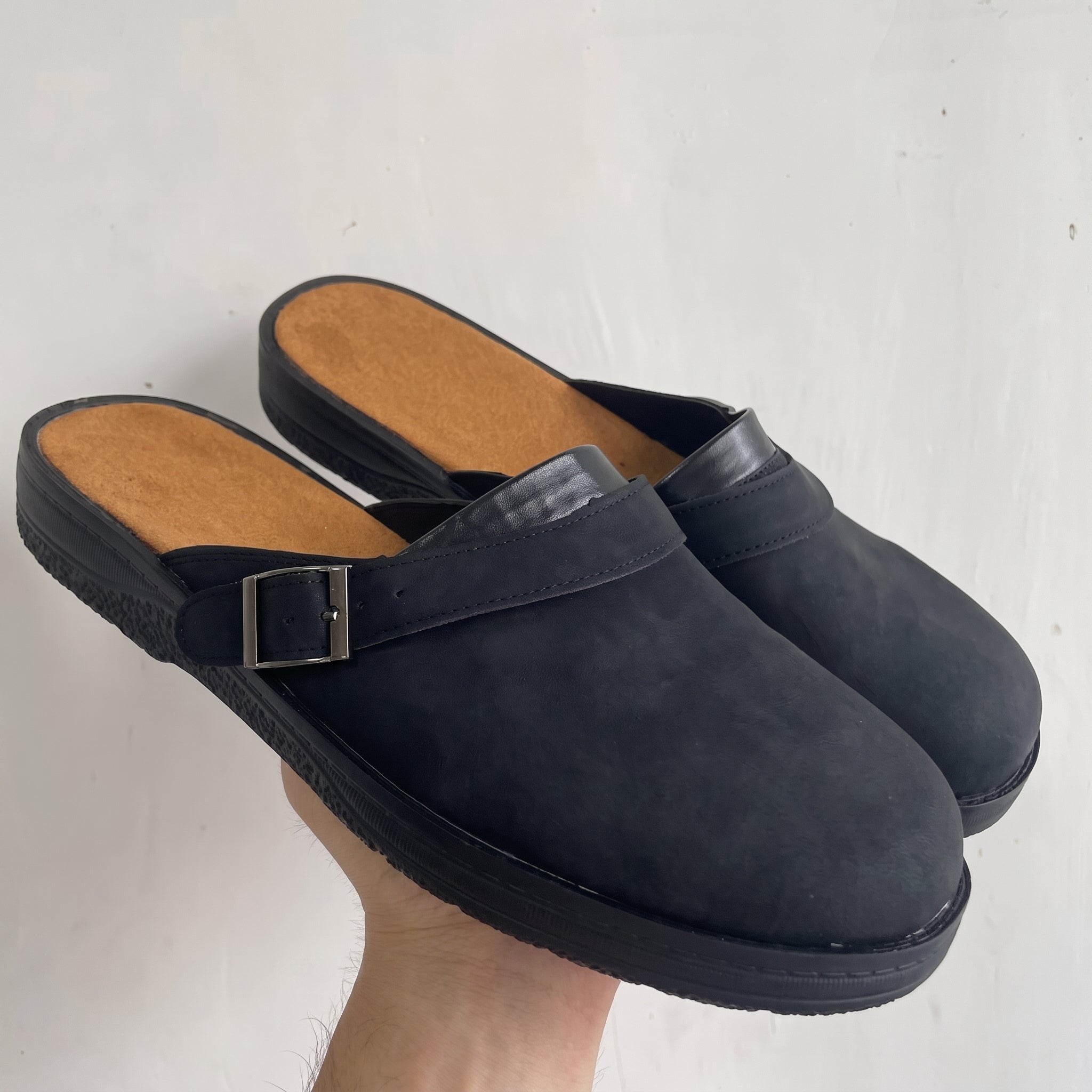 Benjamin – Men's Orthopaedic Adjustable Buckle Strap Clogs - Sandals - Black - Davies & Cooper