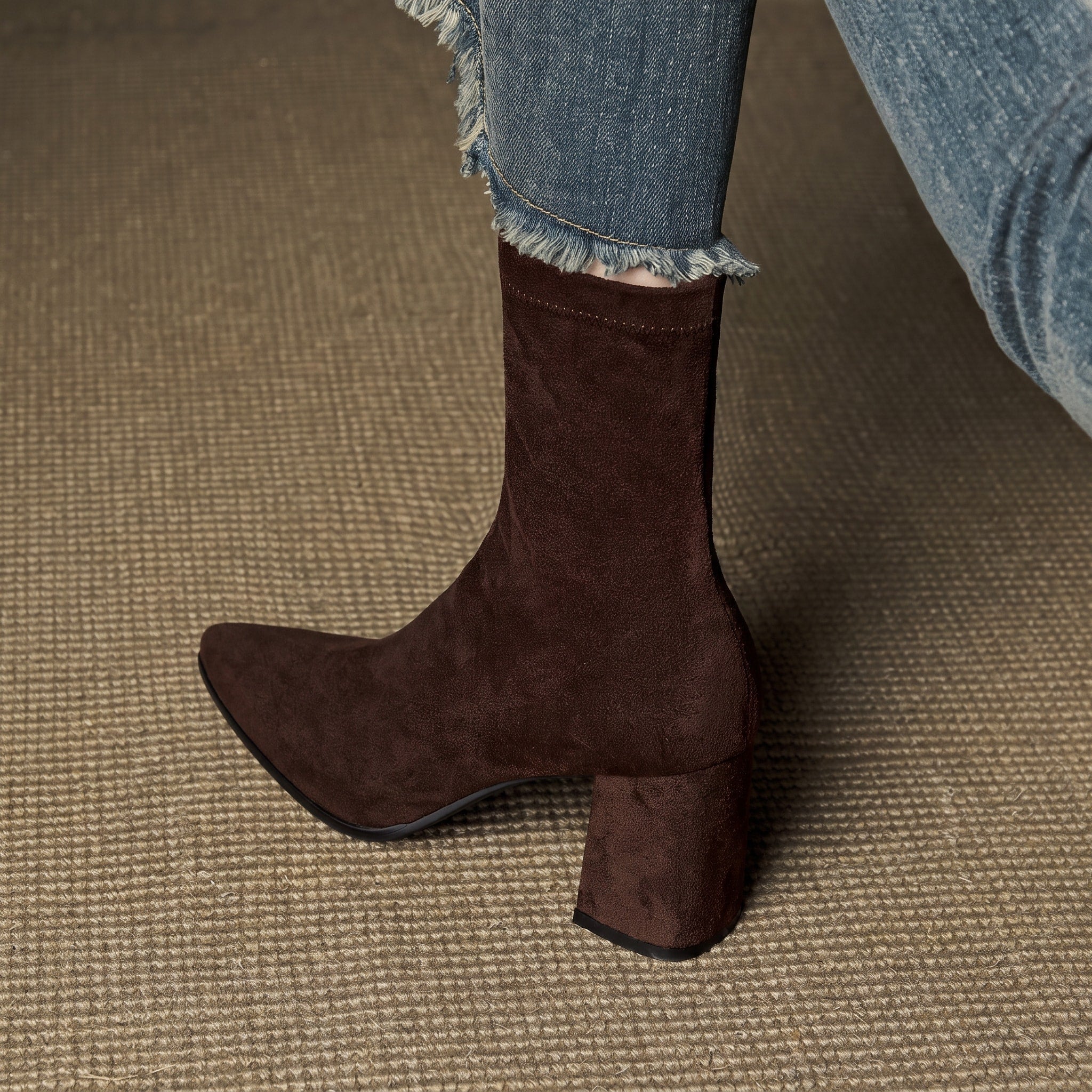 Charlotte - Women's Block Heel Ankle Boots with Pointed Toe - Boots - Brown - Davies & Cooper