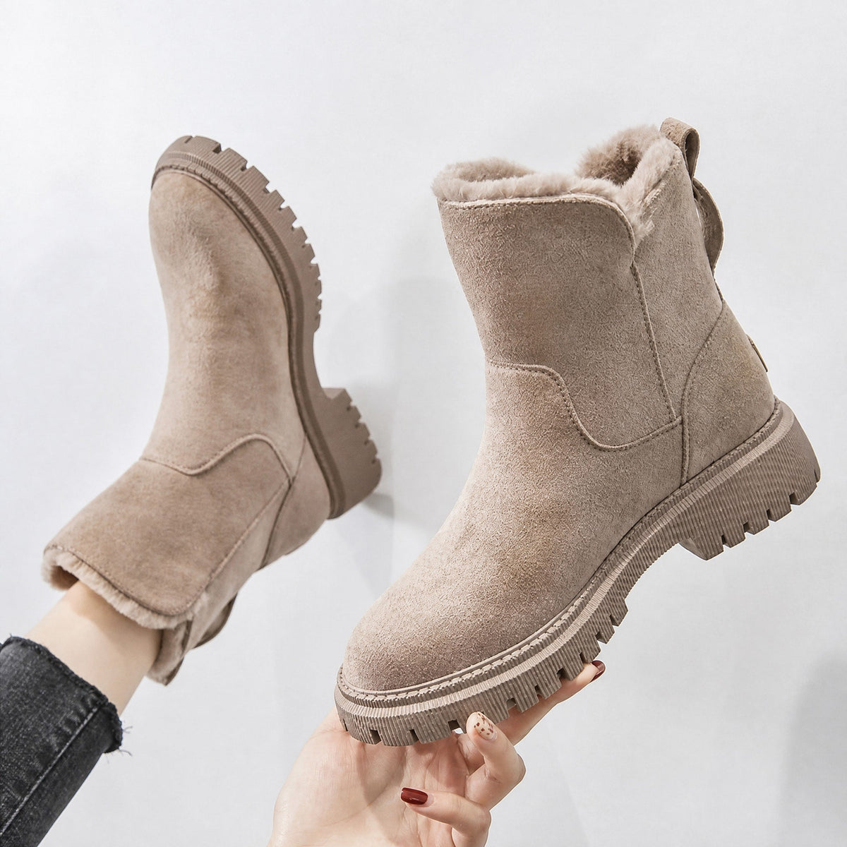 Chloe - Women's Cosy Winter Ankle Boots with Chunky Sole and Zip Closure - Boots - Khaki - Davies & Cooper