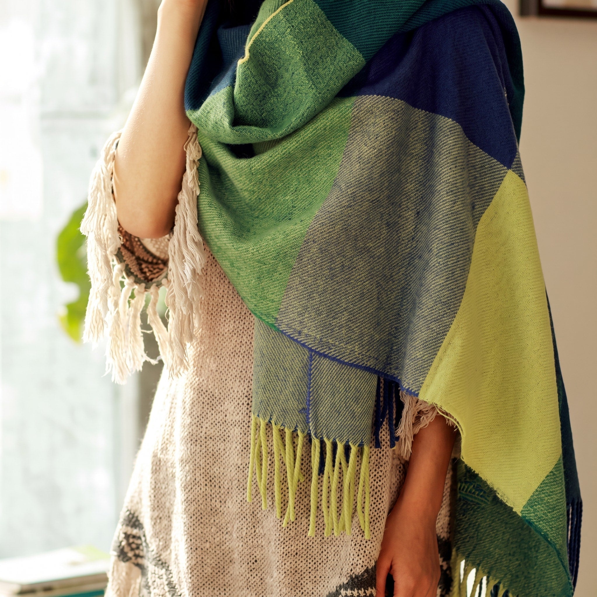 Coleen - Women's Fringed Tartan Wrap Scarf with Tassel Trim - Black - Davies & Cooper