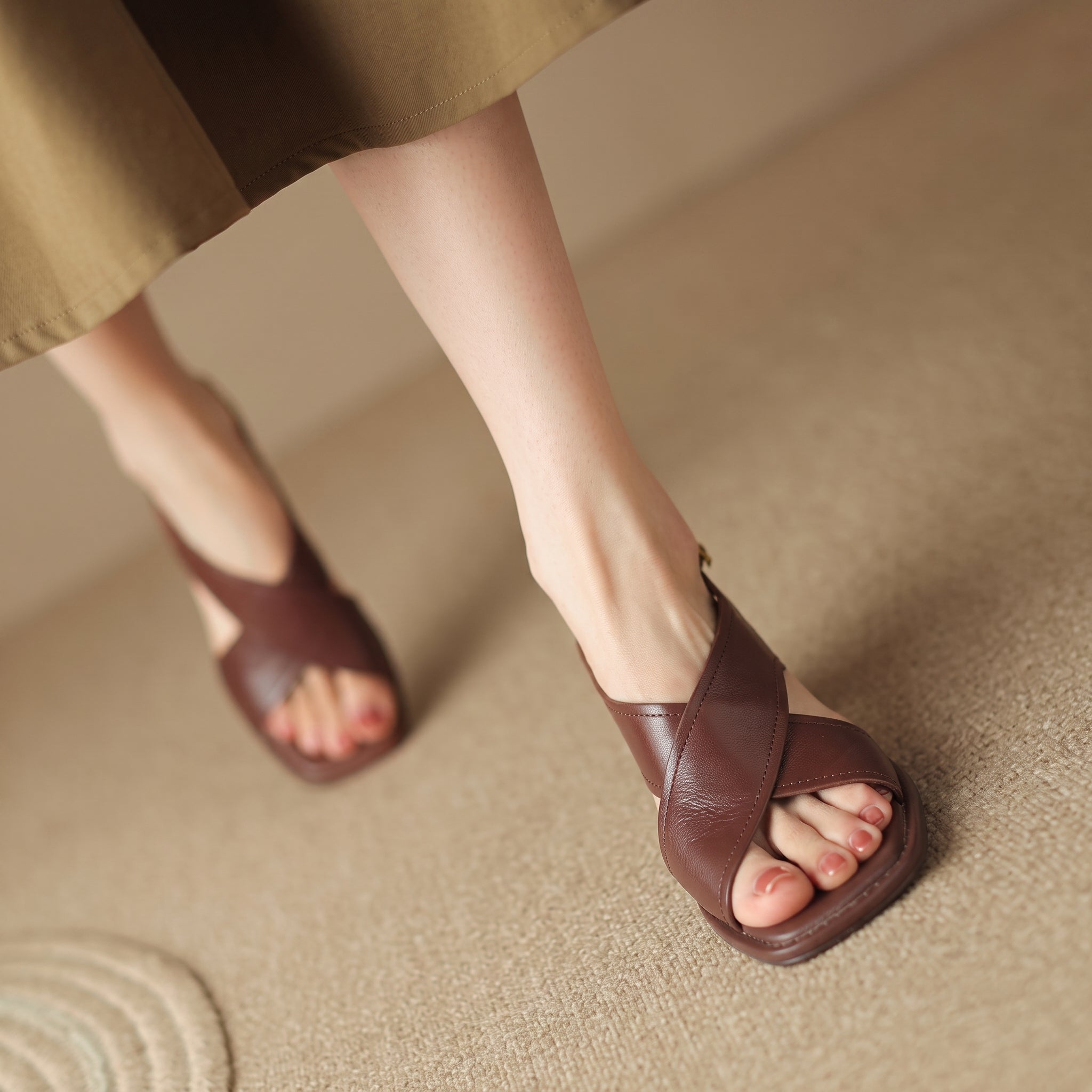 Daisy - Women's Block Heel Cross Strap Slingback Sandals - Sandals - Brown - Davies & Cooper