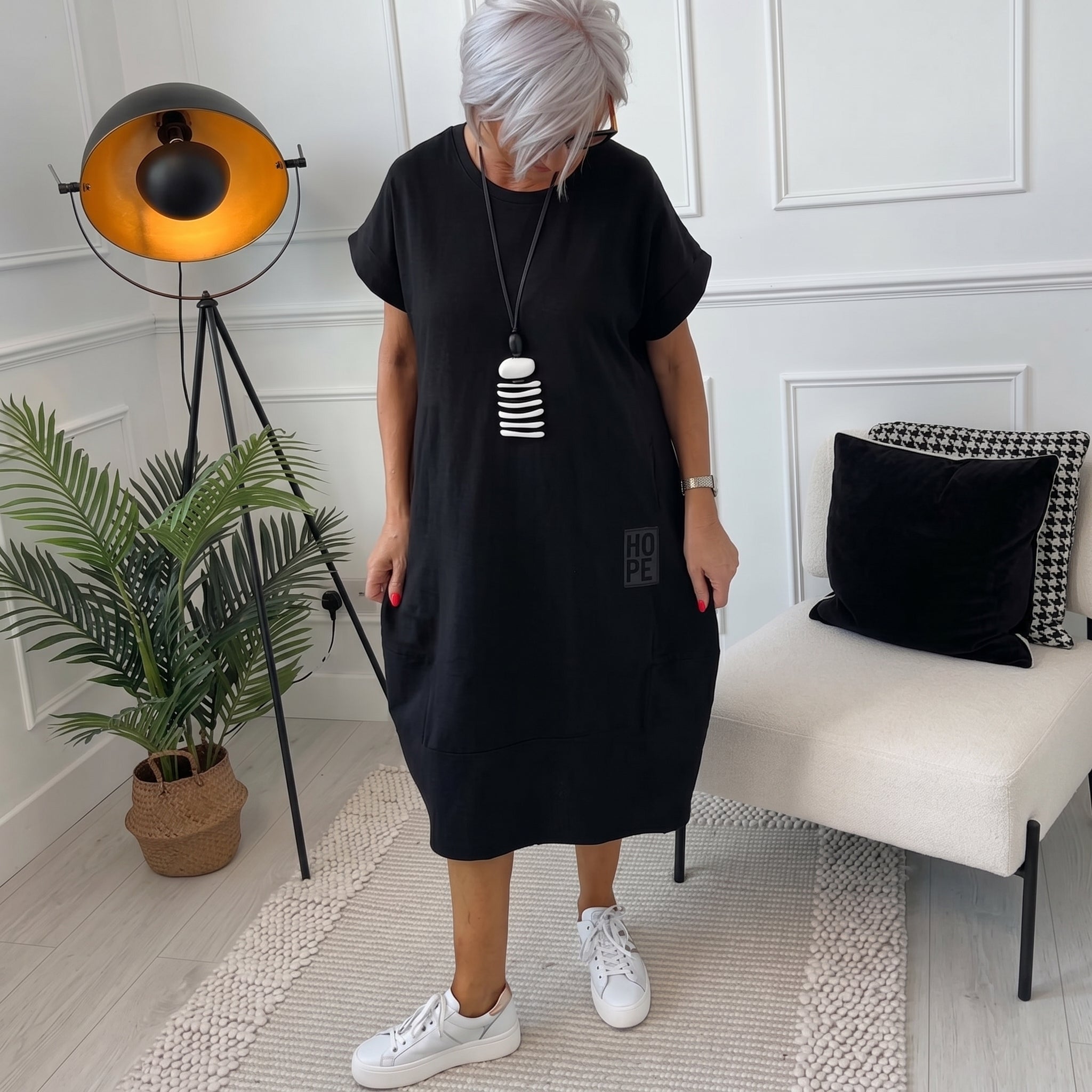 Hannah - Women's Casual Oversized Plain Midi Dress with Pockets - Midi Dresses - Black - Davies & Cooper
