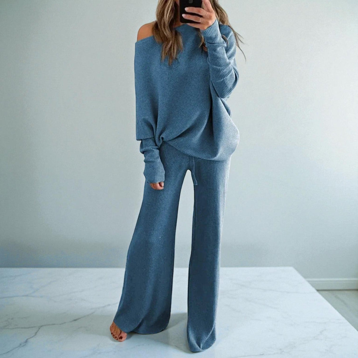 Harper - Two-Piece Lounge Set in Relaxed Fit - Outfit Sets - Blue - Davies & Cooper