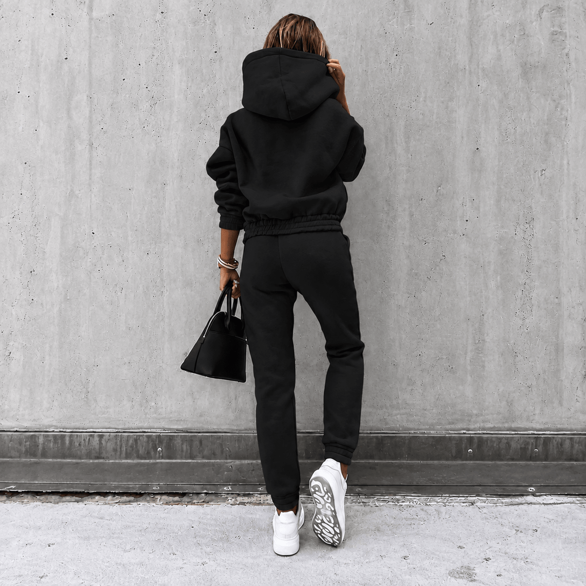 Isla - Women's Oversized Hoodie Sweatshirt and Jogger Set - Outfit Sets - Black - Davies & Cooper