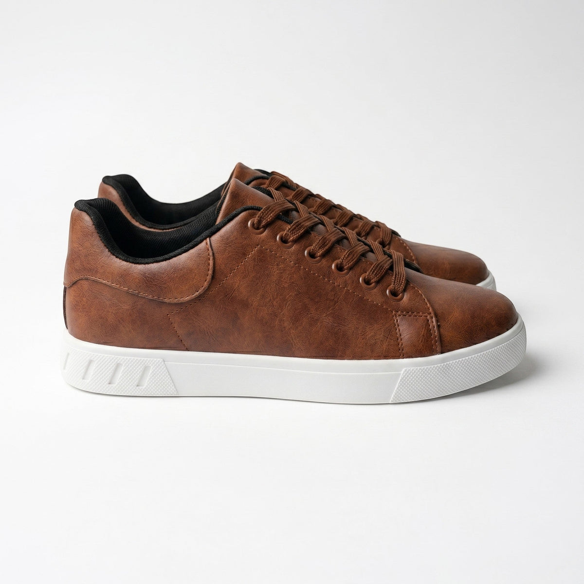 Jonas – Minimalist Casual Low-Top Trainers - Shoes - Brown - Davies & Cooper