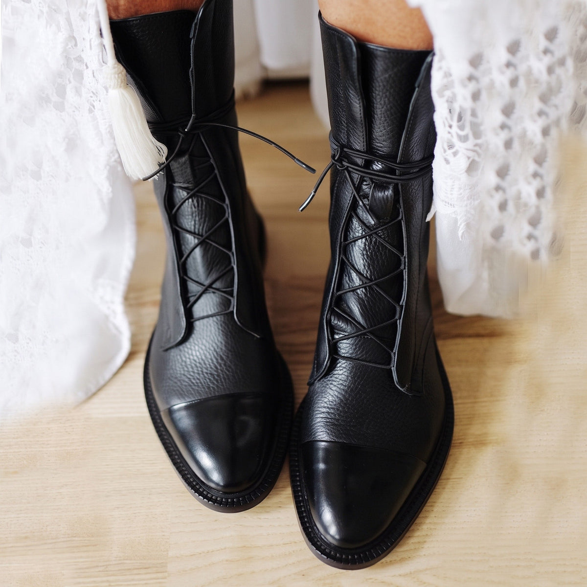 Julia - Women's Lace-Up Mid-Calf Boots with Block Heel - Boots - Black - Davies & Cooper