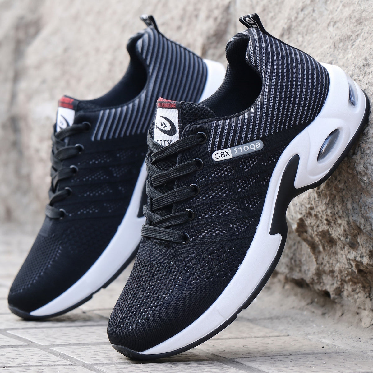 Marcus - Men's Orthopaedic Low-Top Lace-Up Trainers with Cushioned Sole - Sneakers - Black - Davies & Cooper
