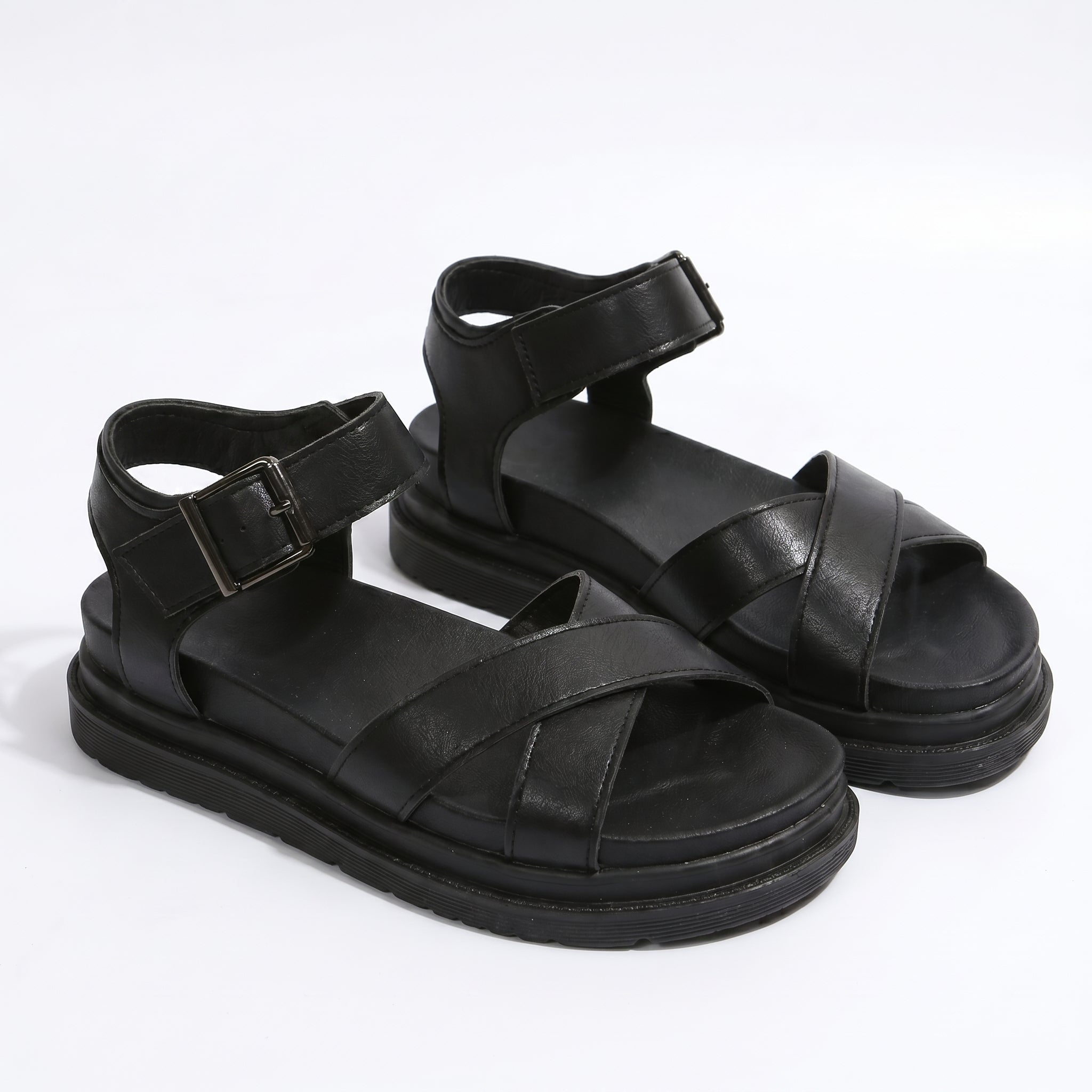 Reese - Women's Chunky Strap Sandals - Sandals - Black - Davies & Cooper