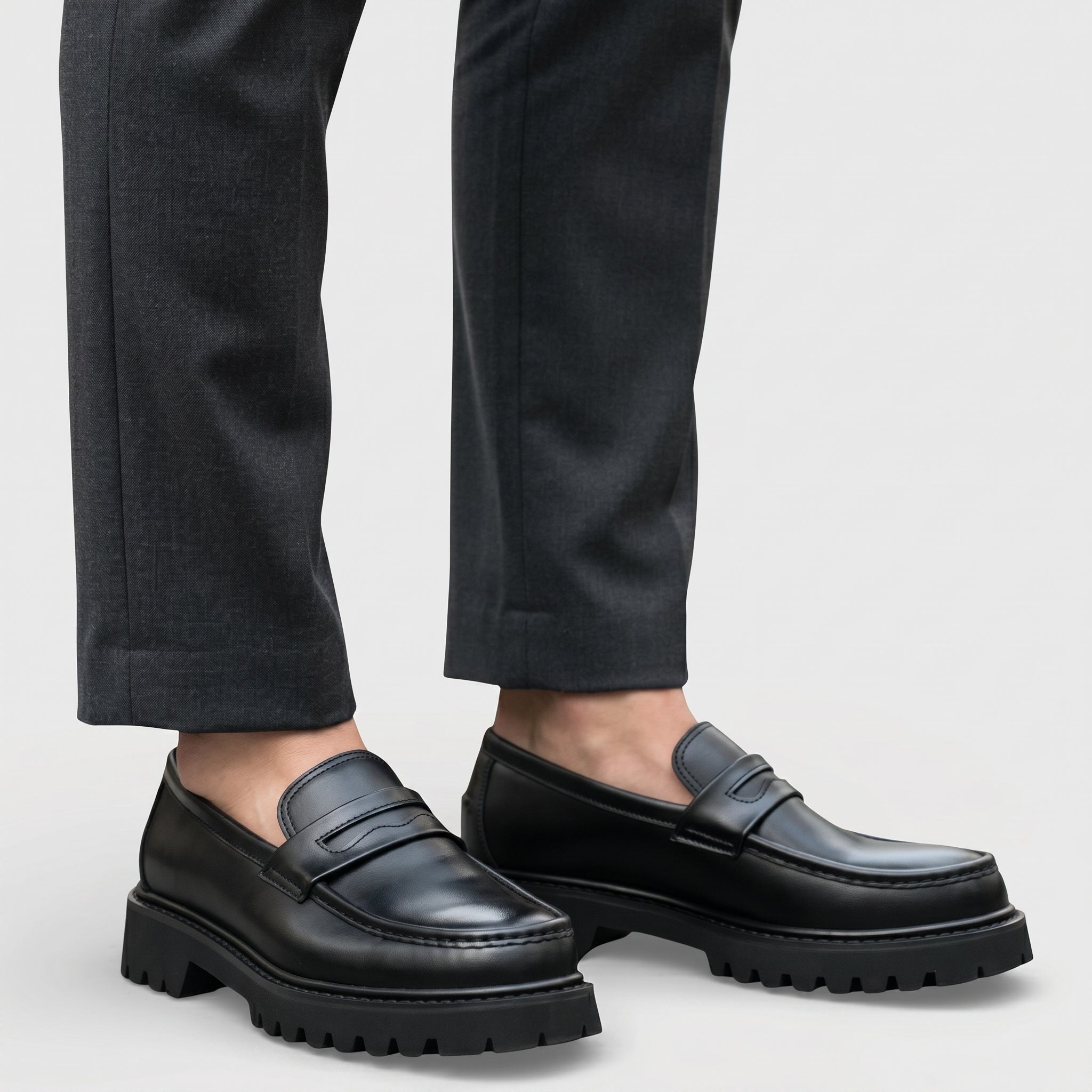 Richard - Men's Chunky Penny Loafers with Round Toe - Loafers - Matte Black - Davies & Cooper