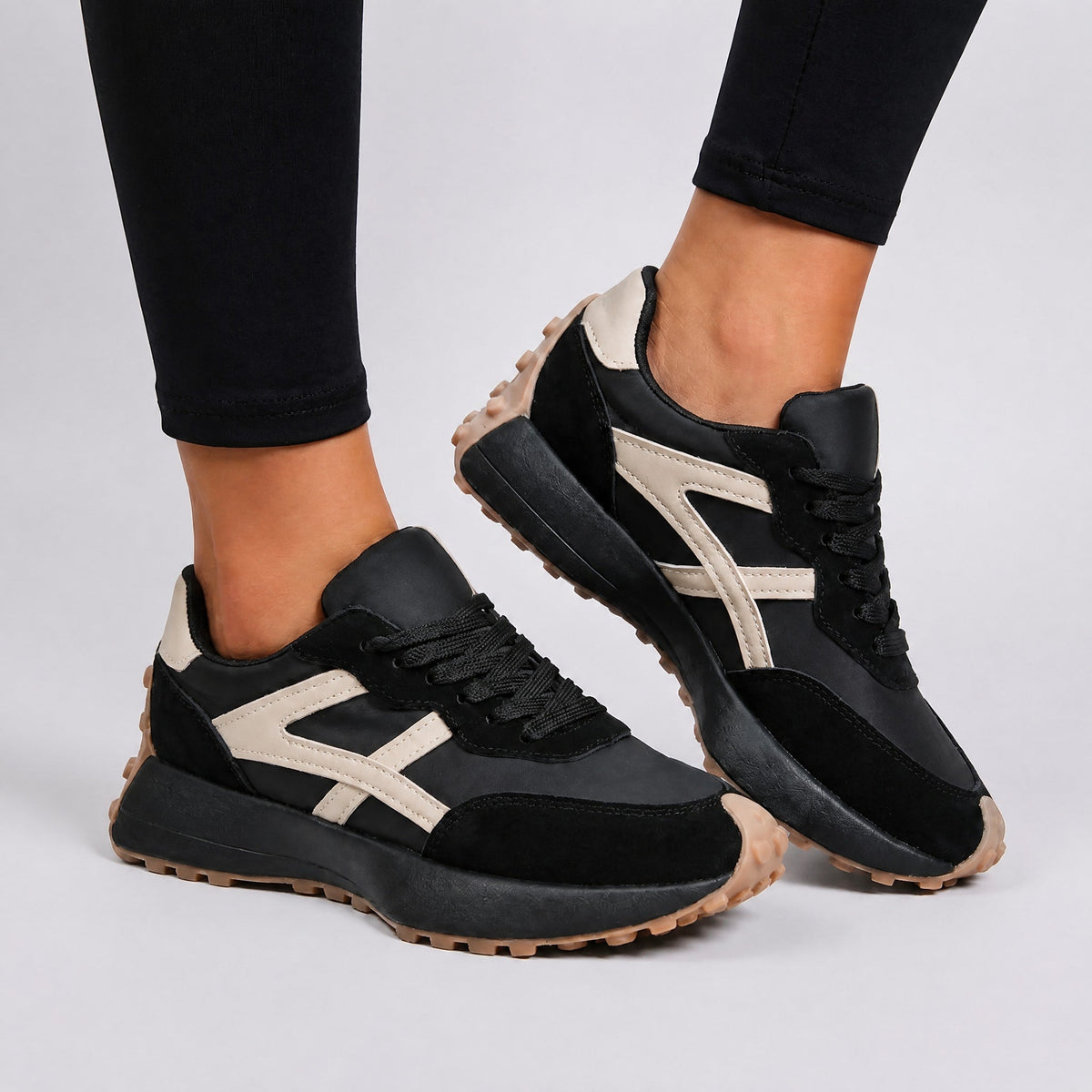 Sophie - Women's Lace-Up Trainers with Cushioned Sole and Contrast Panel - Sneakers - Beige - Davies & Cooper
