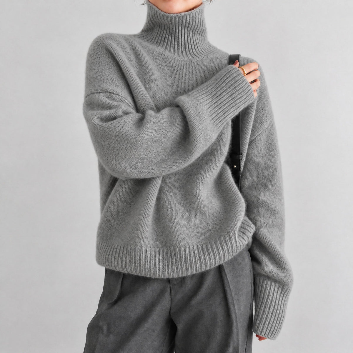 Sophie - Women's Oversized Turtleneck Jumper with Ribbed Cuffs - Sweaters - Grey - Davies & Cooper
