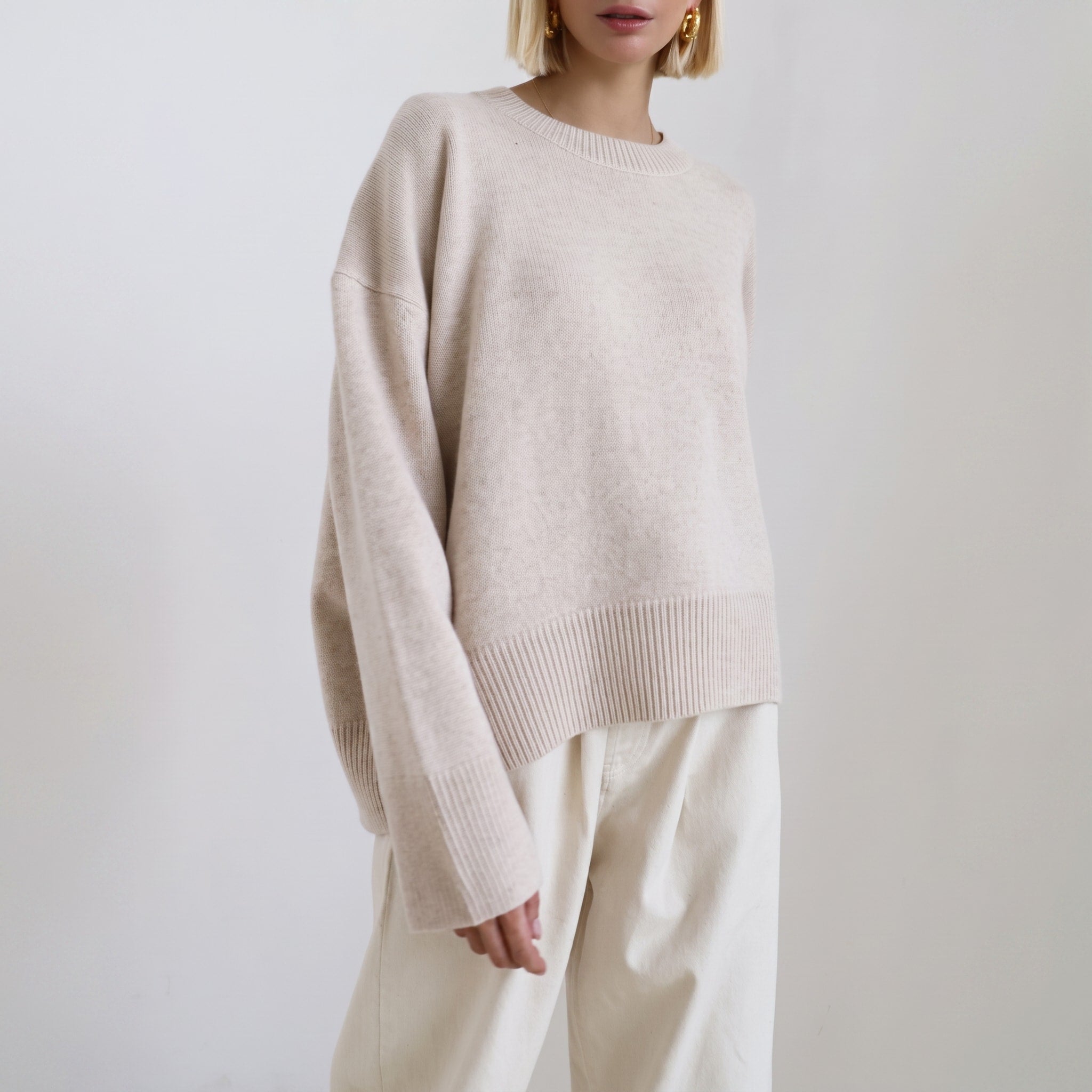 Sophie - Women's Oversized Crewneck Knit Jumper with Ribbed Cuffs