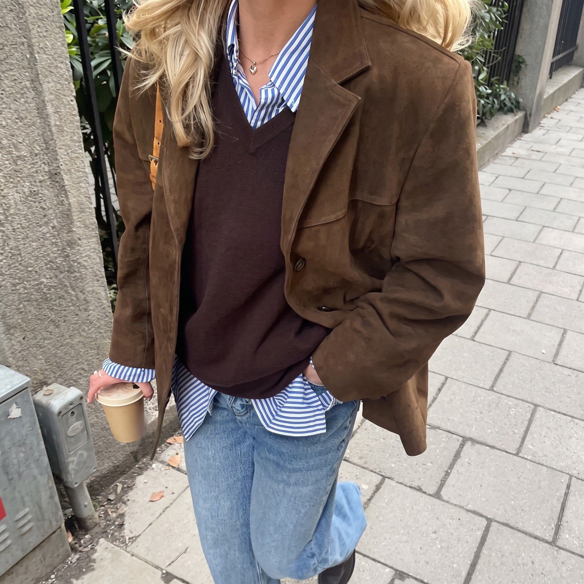 Isabella - Women's Oversized Button-Front Jacket with Notched Lapel