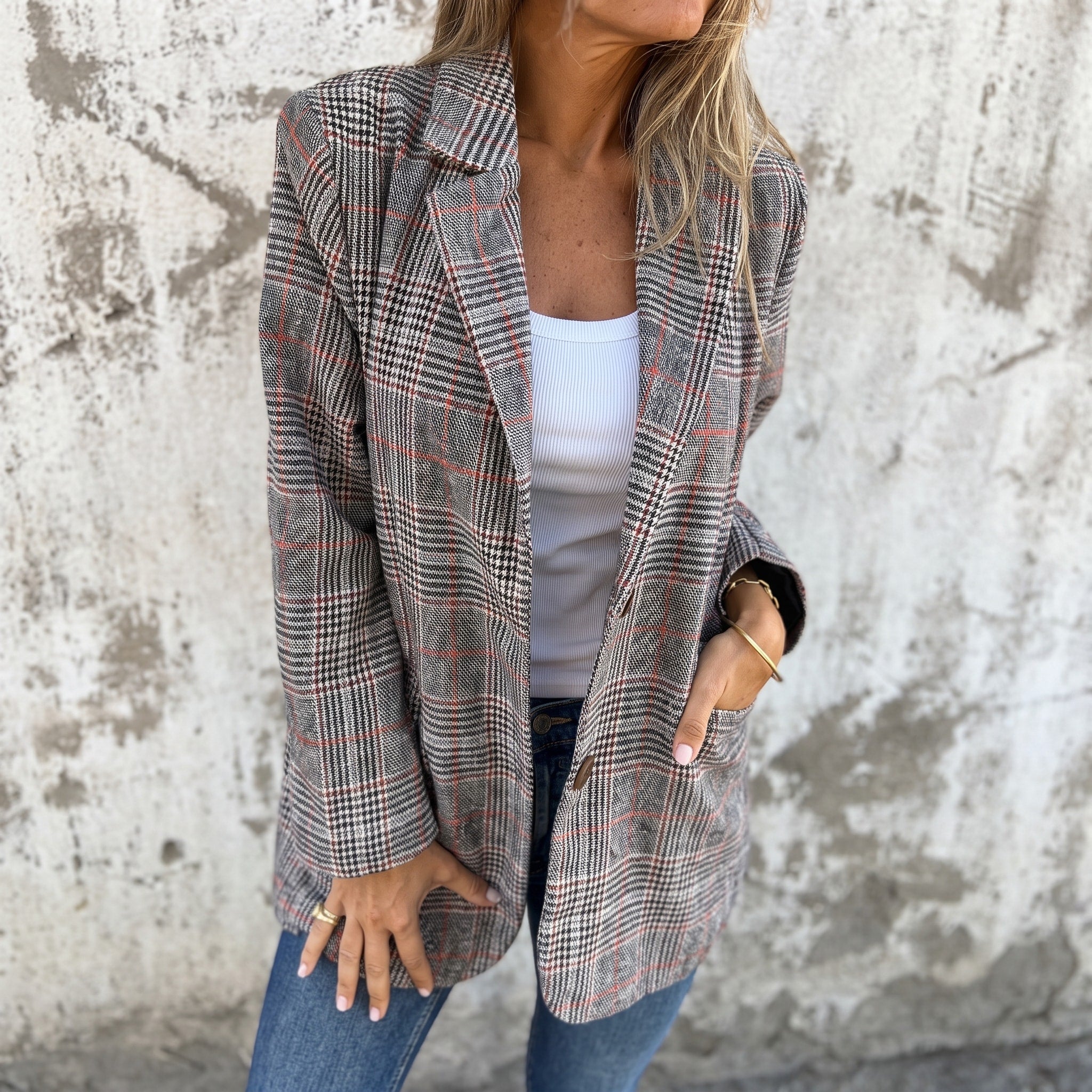 Sophie - Women's Tailored Double-Breasted Check Blazer