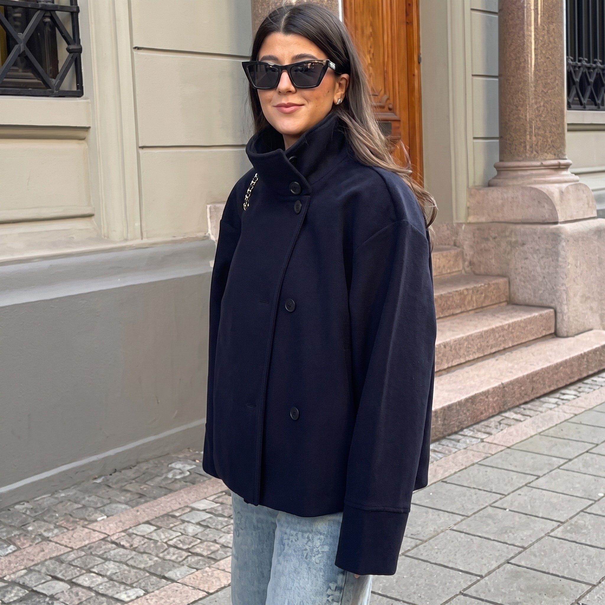Elise - Women's Double-Breasted Cropped Jacket with Stand Collar