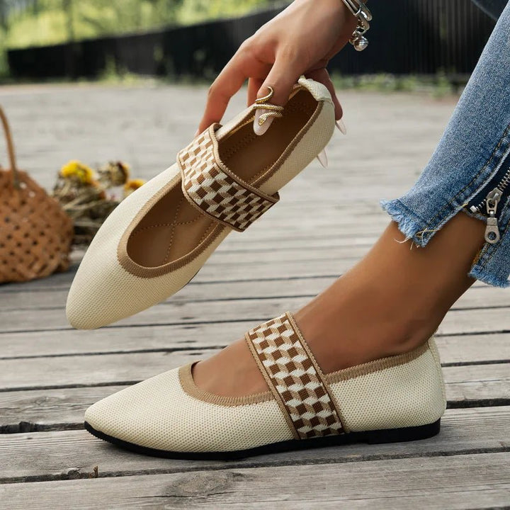 Clara - Women's Pointed Toe Mary Jane Flats
