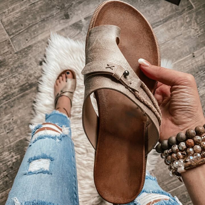 Fiona - Women's Orthopaedic Toe-Ring Flat Sandals