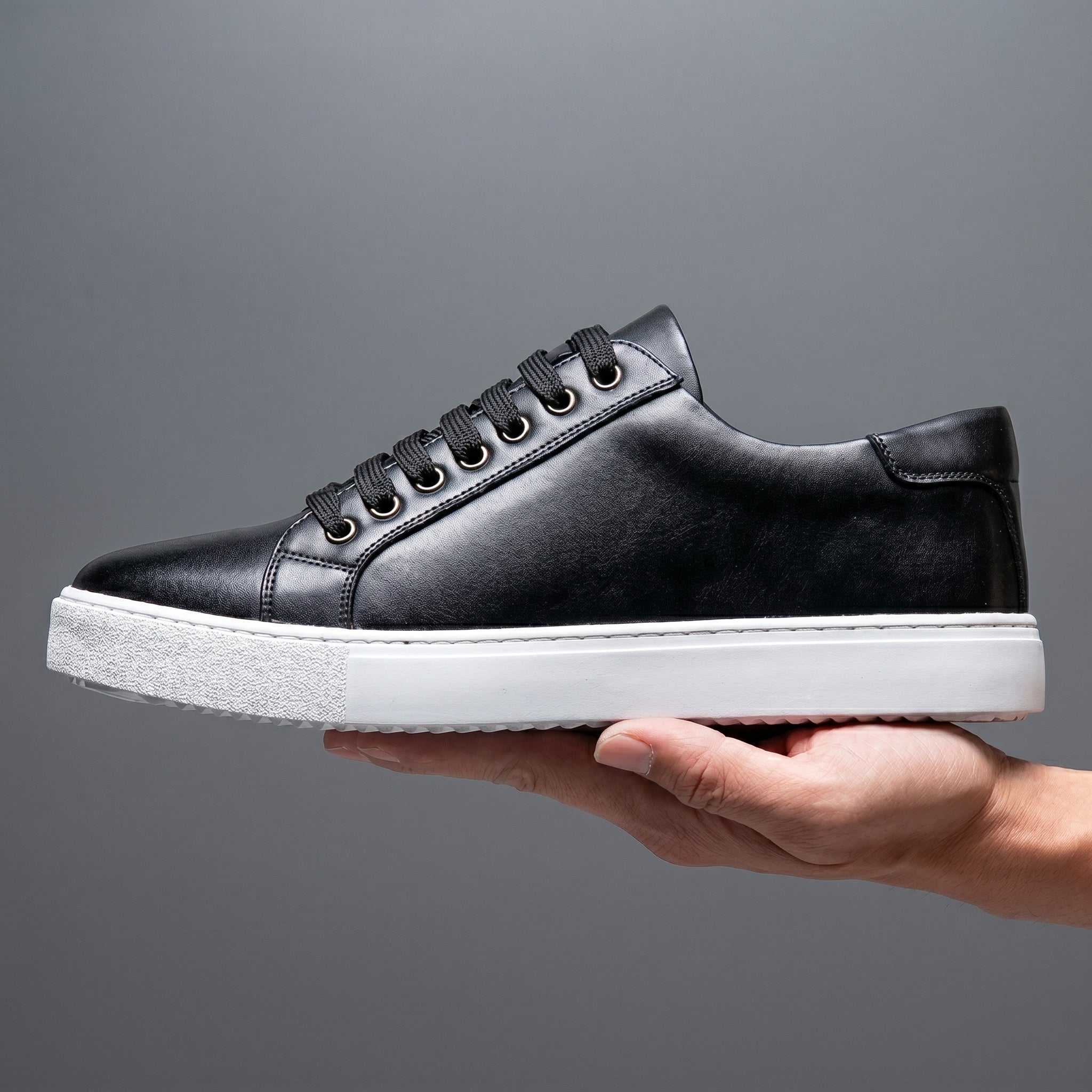 Jonas - Men's Classic Minimalist Low-Top Trainers
