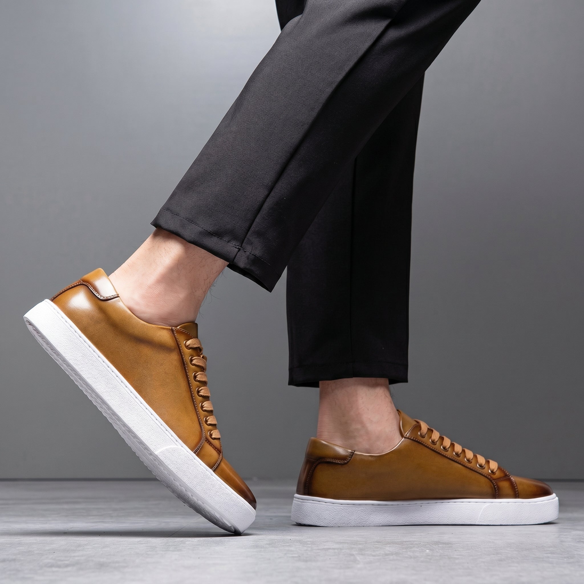 Jonas - Men's Classic Minimalist Low-Top Trainers