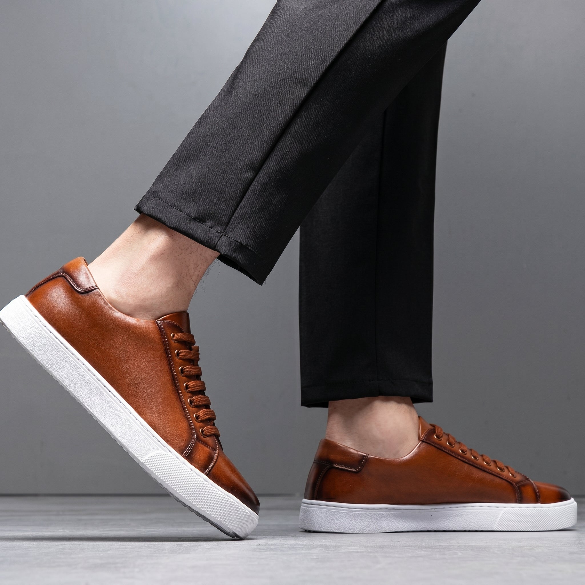 Jonas - Men's Classic Minimalist Low-Top Trainers