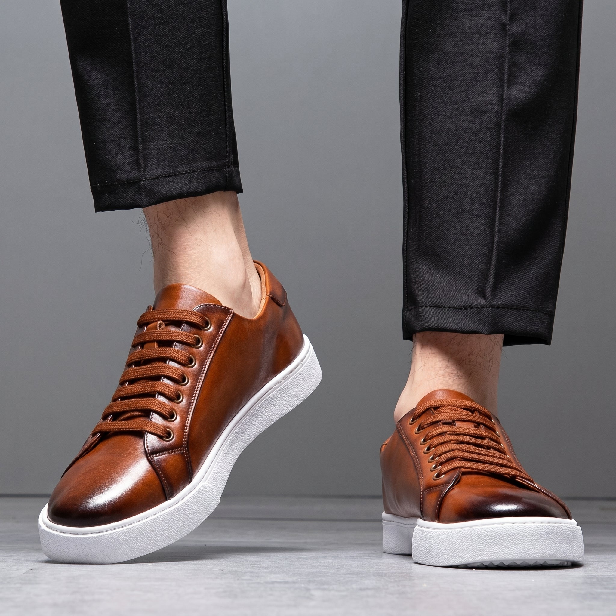 Jonas - Men's Classic Minimalist Low-Top Trainers