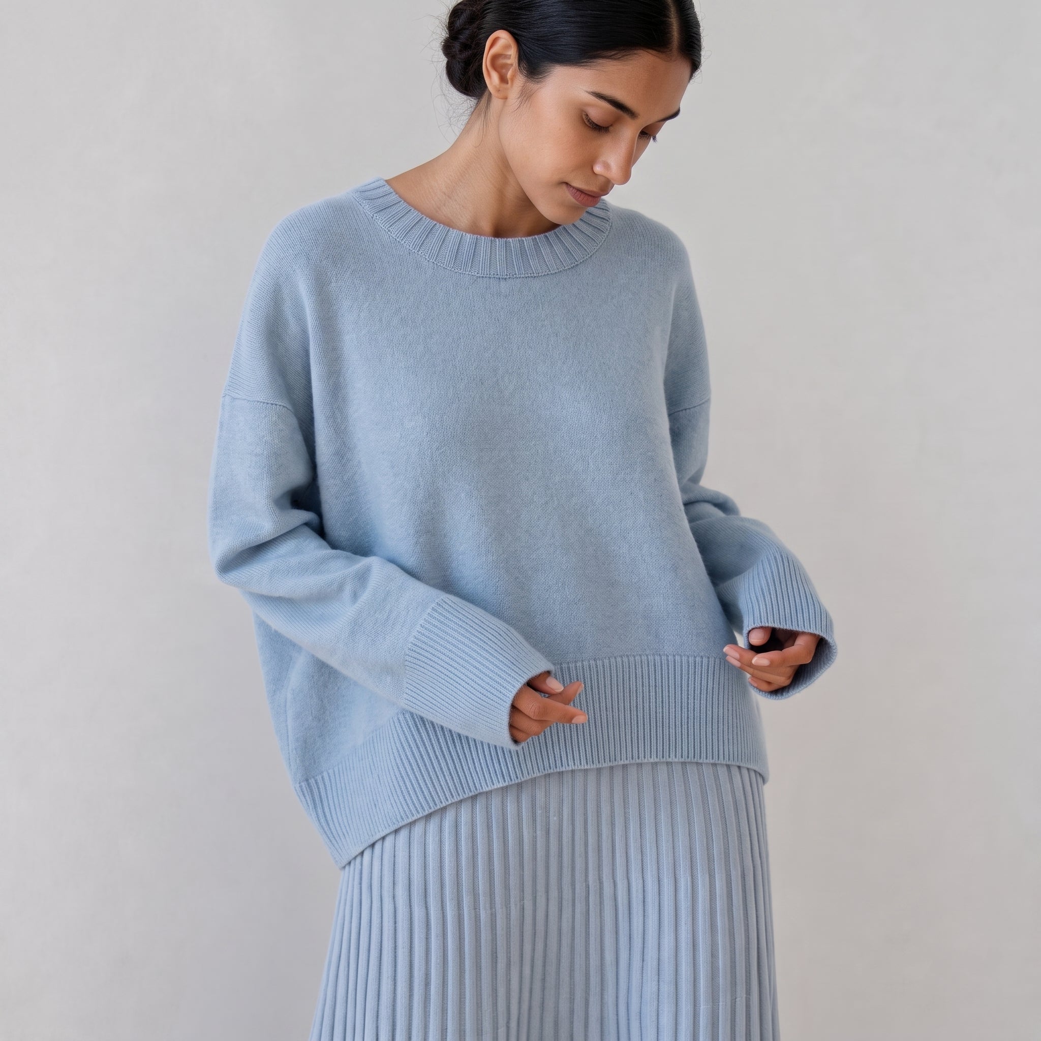 Sophie - Women's Oversized Crewneck Knit Jumper with Ribbed Cuffs