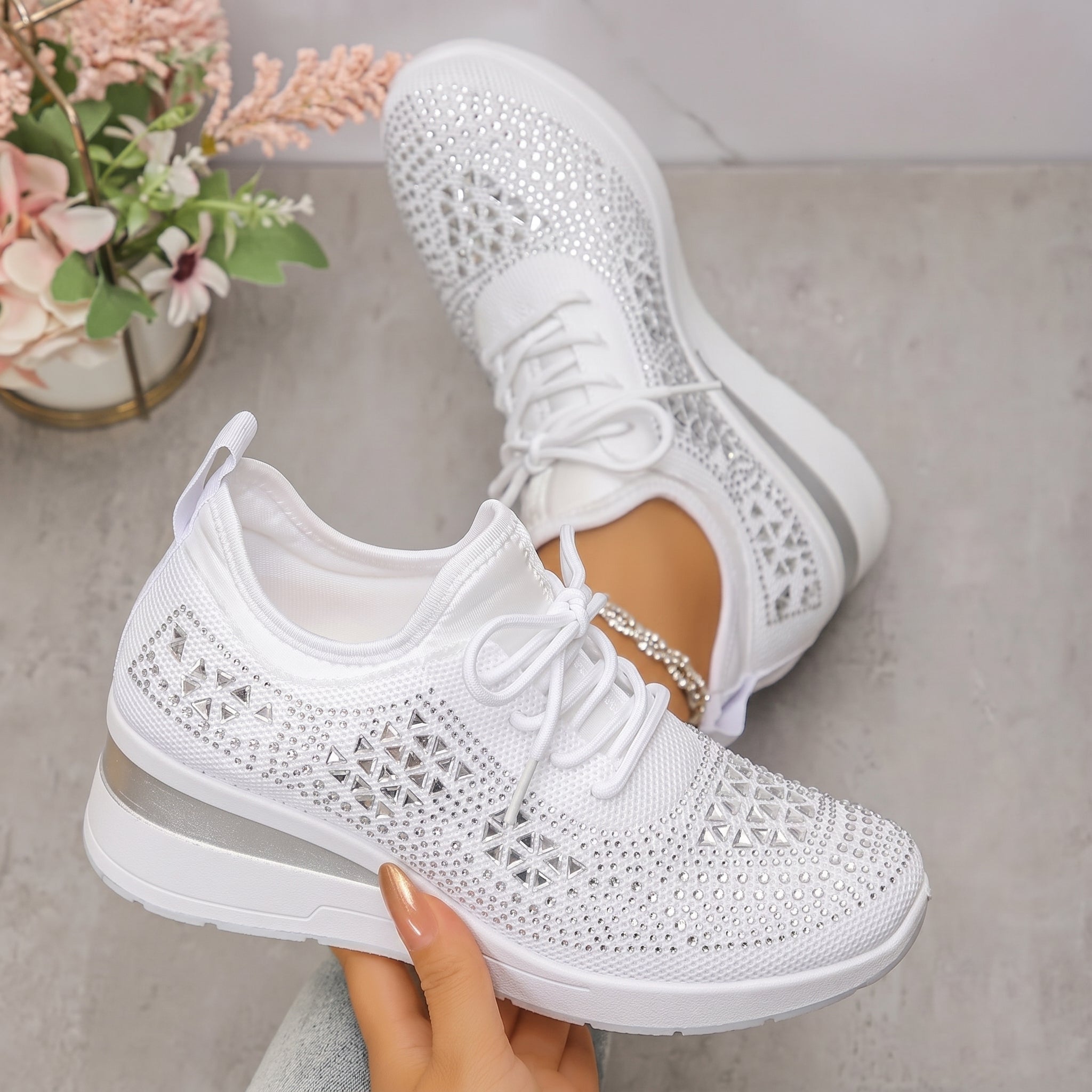 Amber - Women's Breathable Low-Top Platform Trainers - Trainers - White - Davies & Cooper