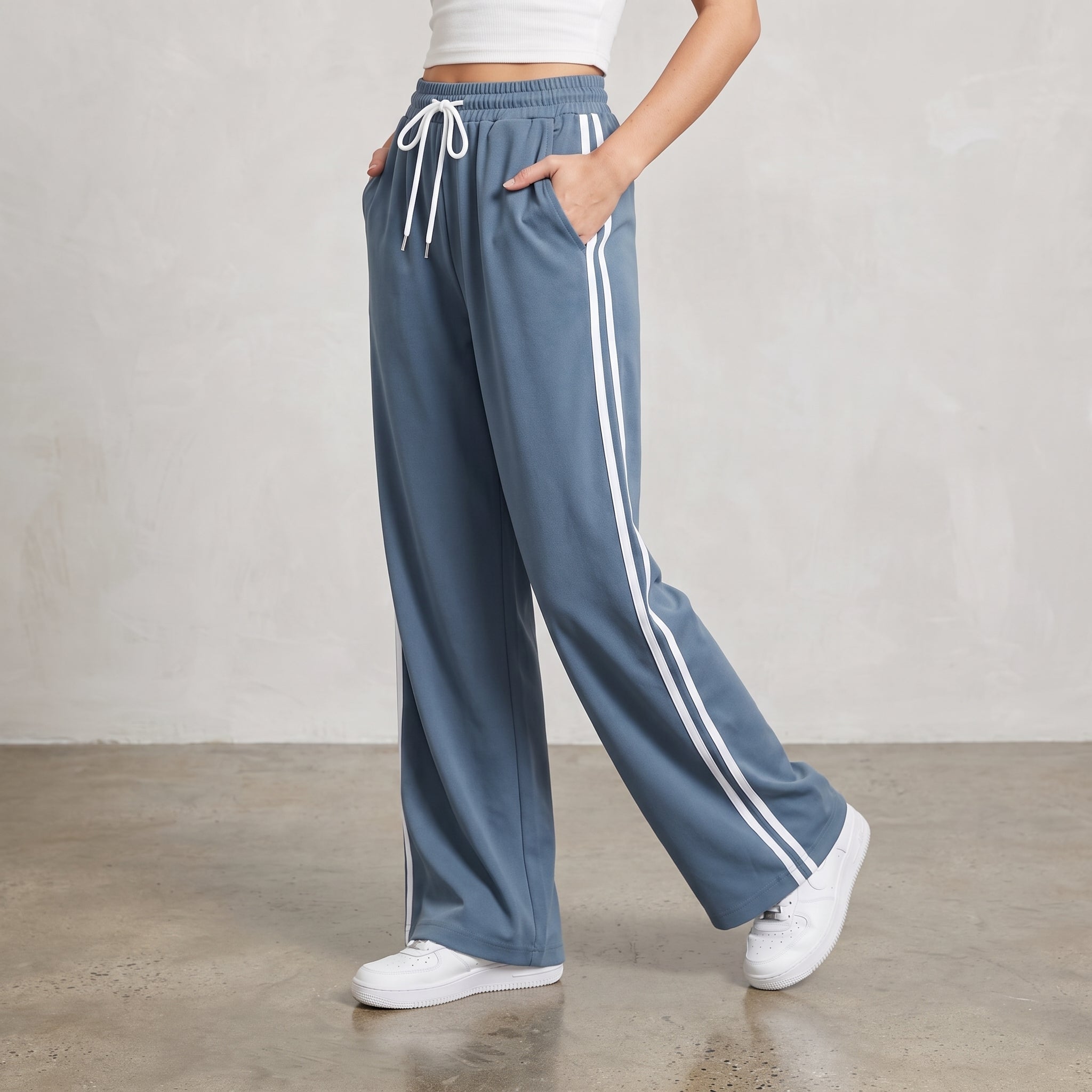 Beatrice - Women's High-Waisted Wide-Leg Joggers - Joggers - Blue - Davies & Cooper