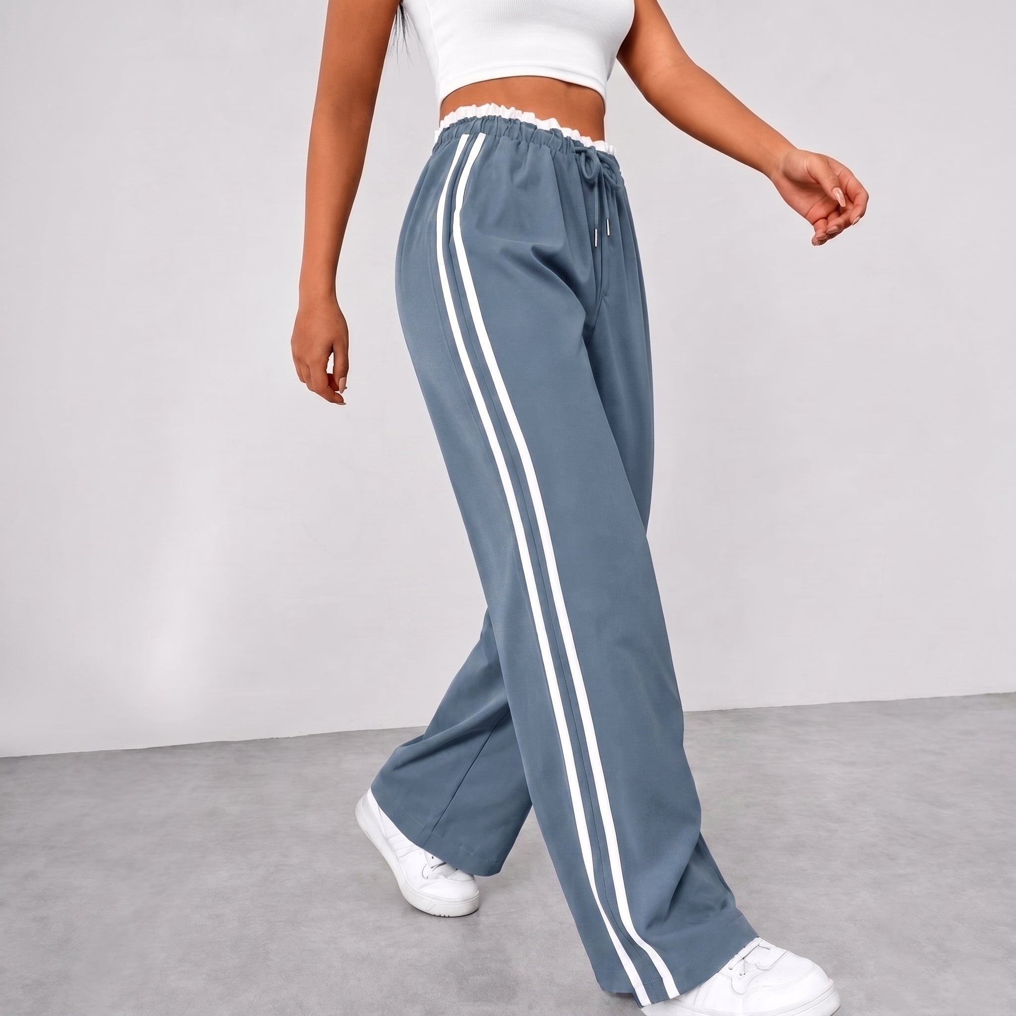 Beatrice - Women's High-Waisted Wide-Leg Joggers - Joggers - Blue - Davies & Cooper
