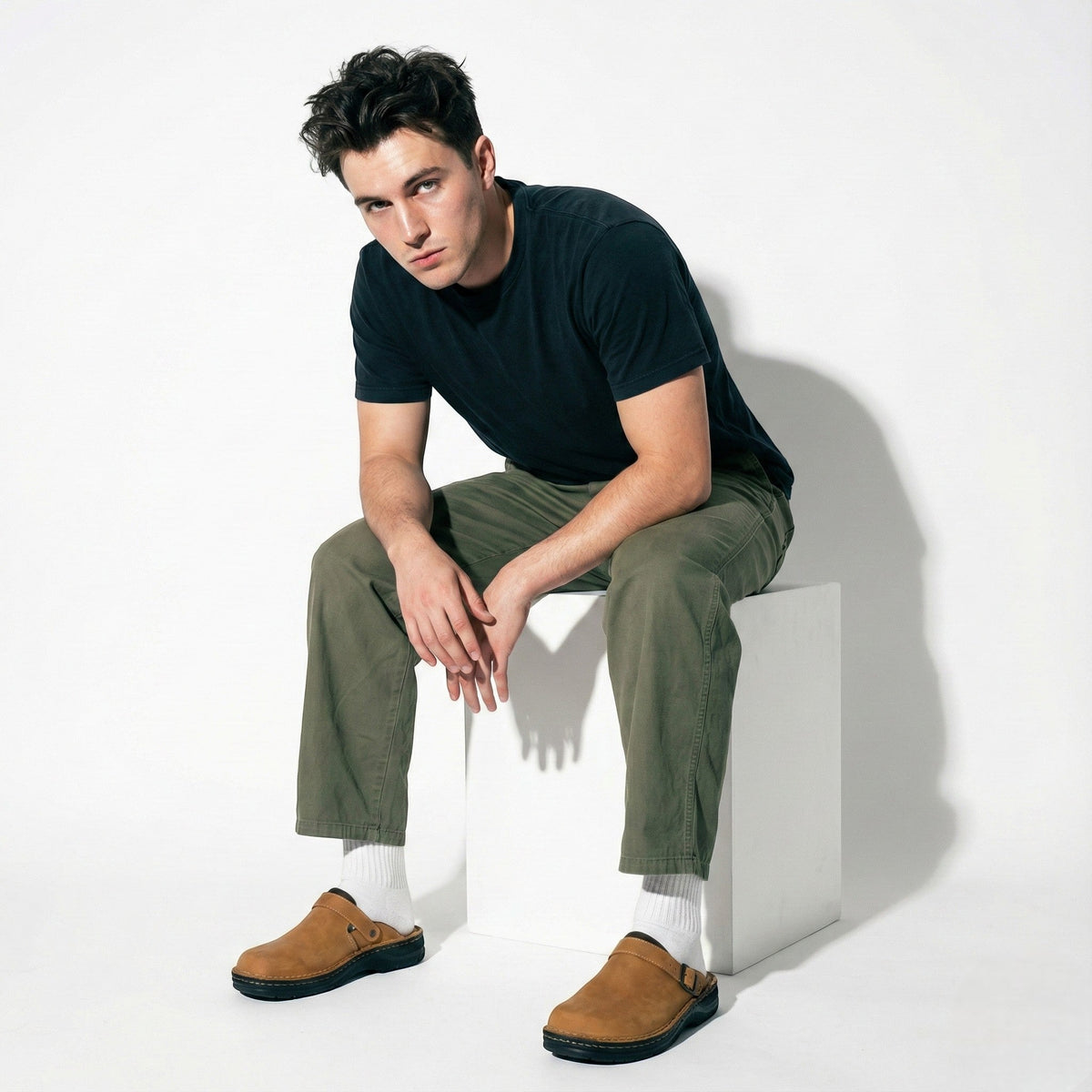 Benjamin – Elegant Orthopaedic Clogs – Slip-Resistant, Padded Sole - Shoes - Brown - Davies & Cooper