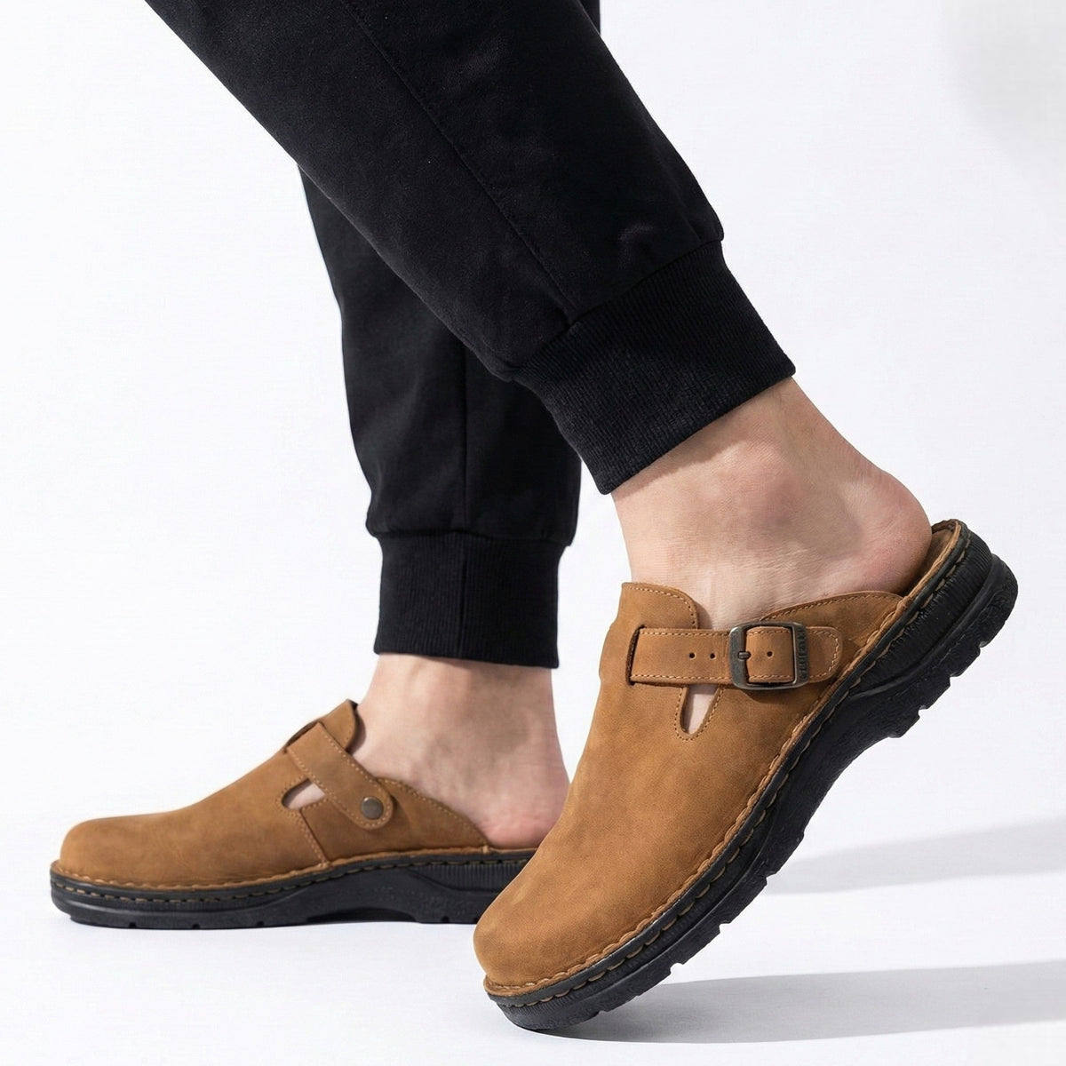 Benjamin – Elegant Orthopaedic Clogs – Slip-Resistant, Padded Sole - Shoes - Brown - Davies & Cooper