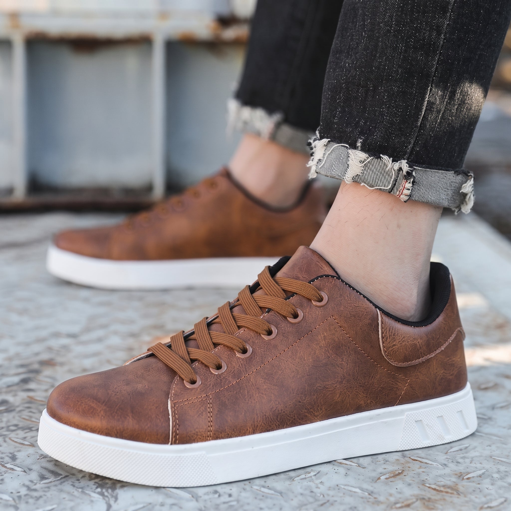 Charlie - Men's Round Toe Lace-Up Trainers with Contrast Sole - Sneakers - Brown - Davies & Cooper