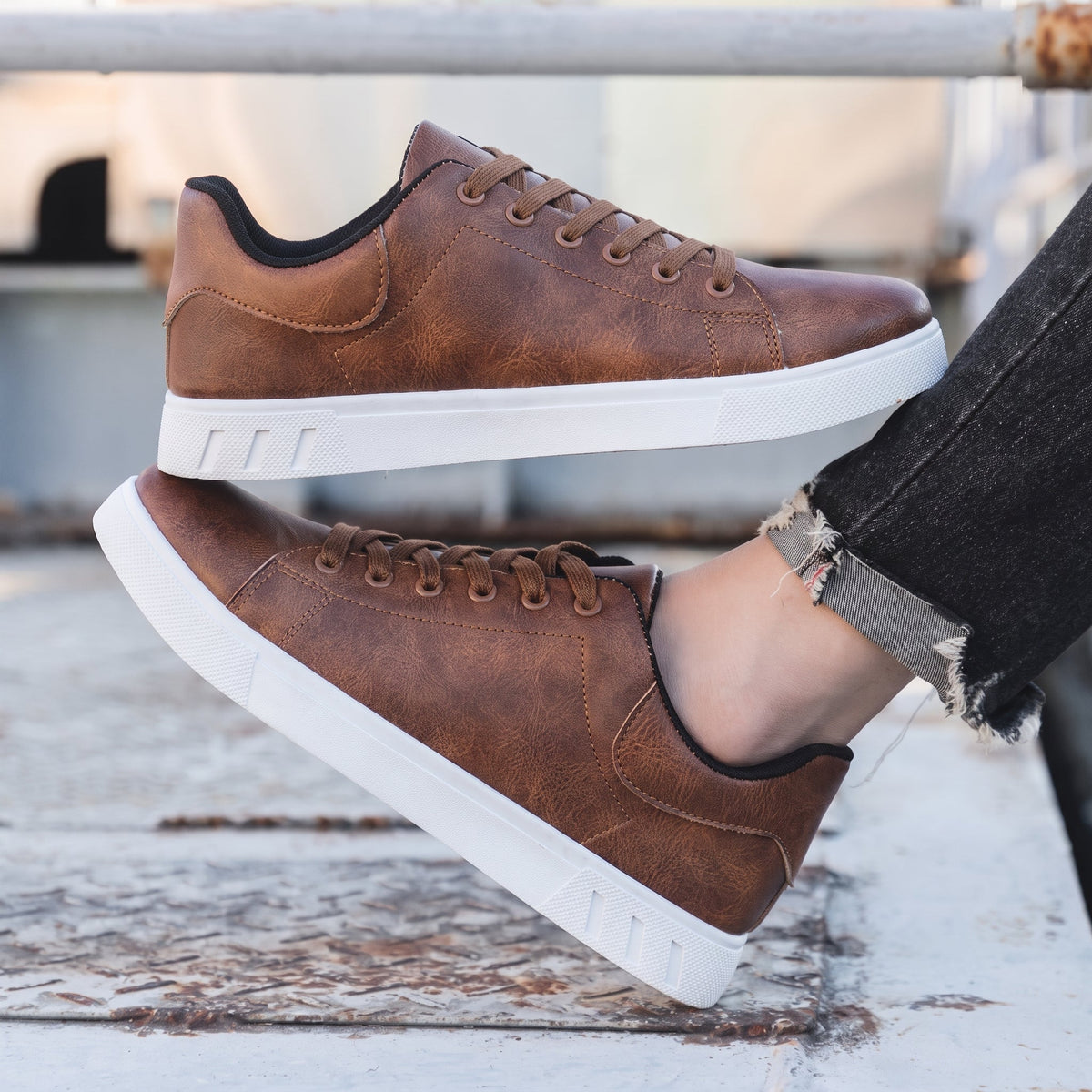 Charlie - Men's Round Toe Lace-Up Trainers with Contrast Sole - Sneakers - Brown - Davies & Cooper