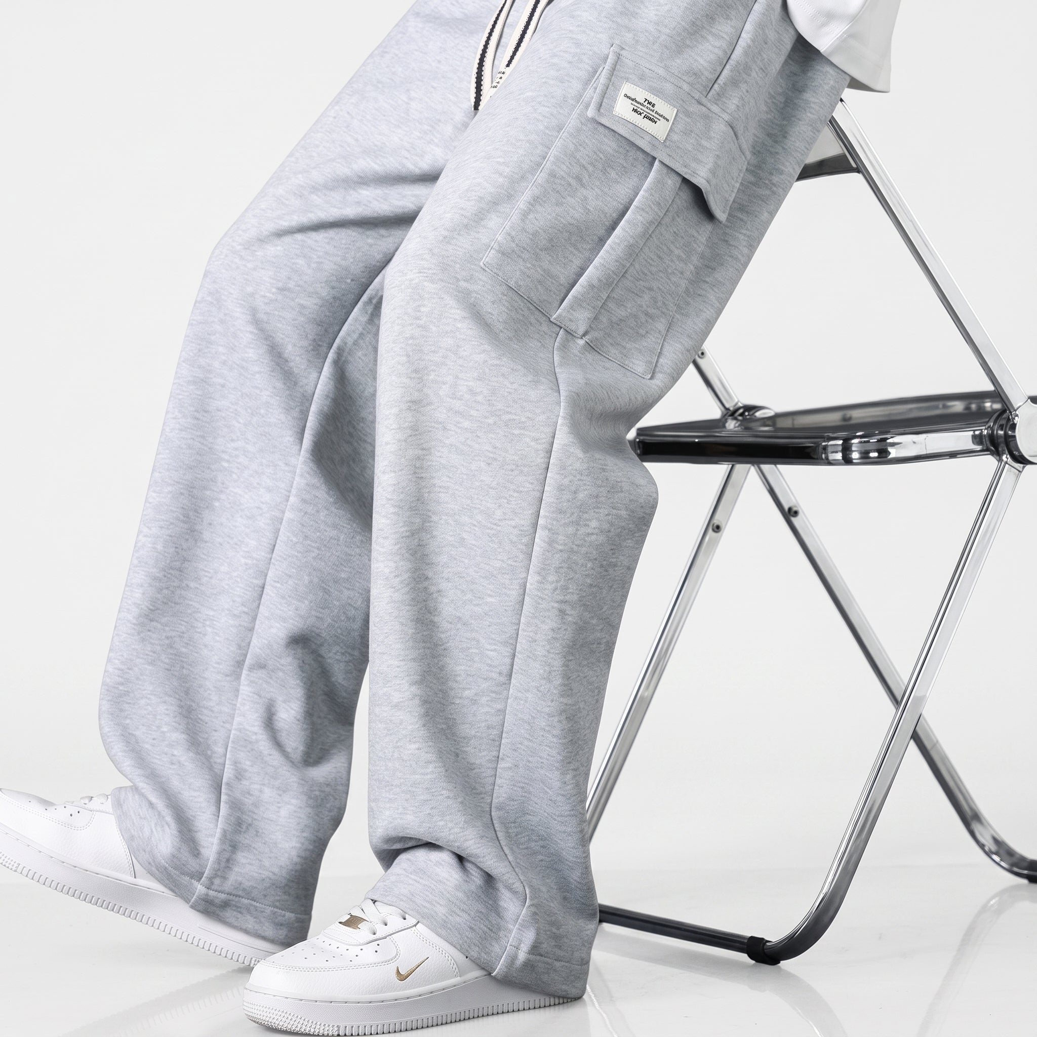 Charlie - Men's Wide-Leg Cargo Jogger Trousers with Drawstring Waist - Joggers - Light Grey - Davies & Cooper