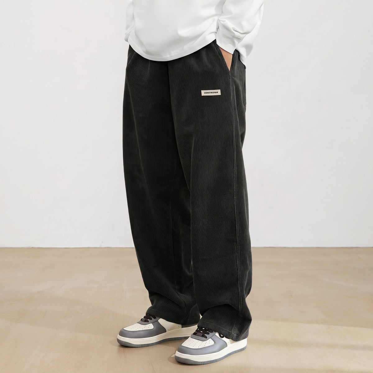 Charlie - Men's Wide-Leg Corduroy Trousers with Elasticated Waist - Trousers - Black - Davies & Cooper