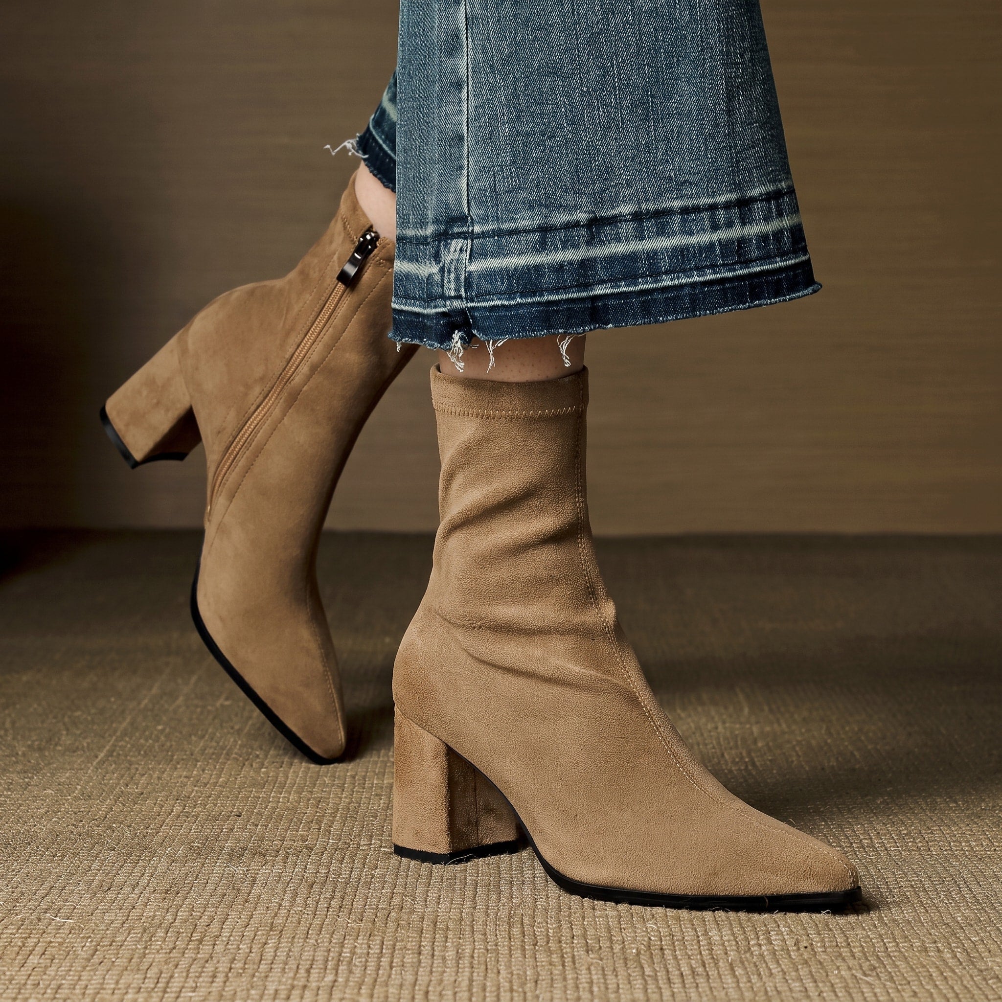 Charlotte - Women's Block Heel Ankle Boots with Pointed Toe - Boots - Beige - Davies & Cooper