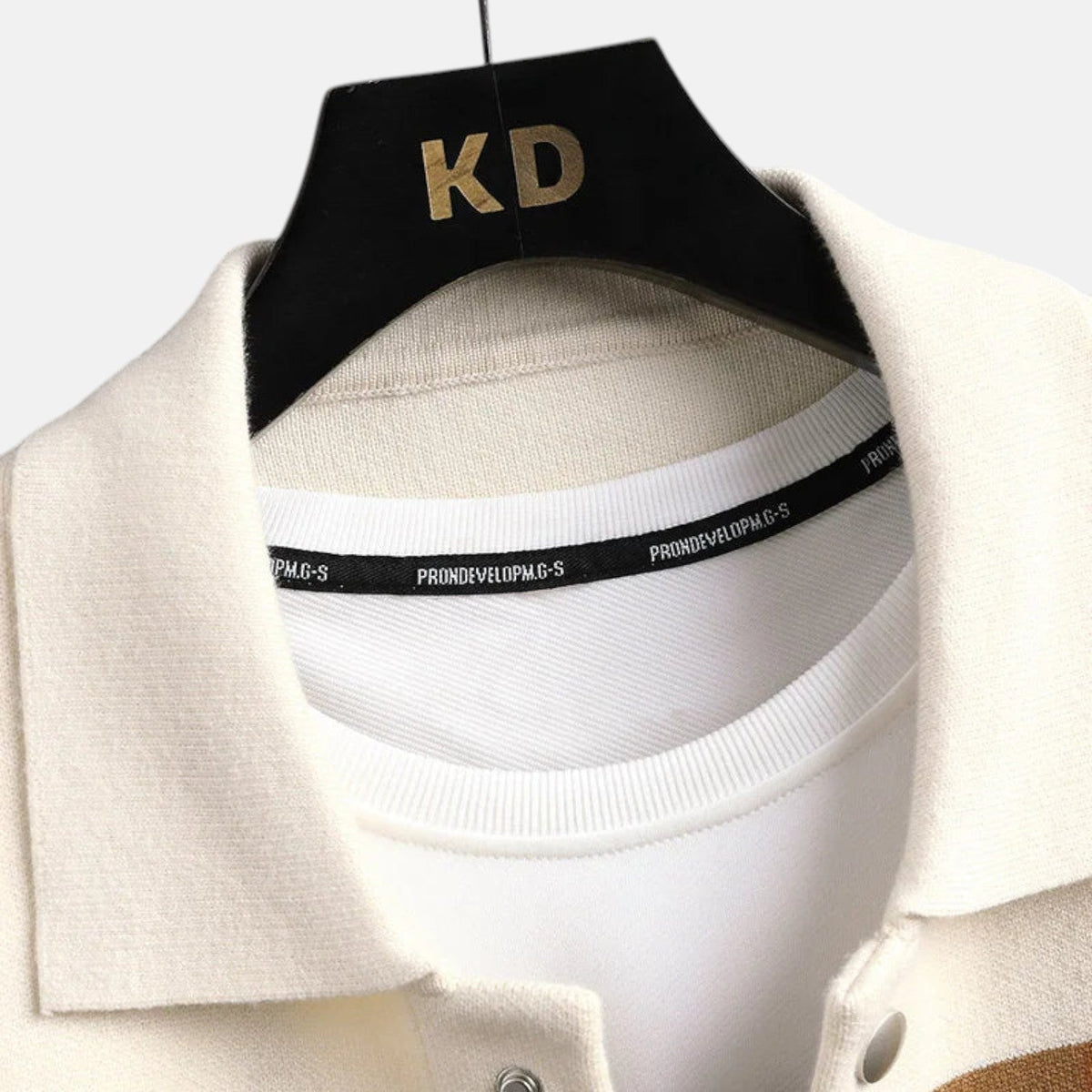 Elias – Men's Cardigan with Double Front Pockets and Button Closure - Cardigans - White - Davies & Cooper