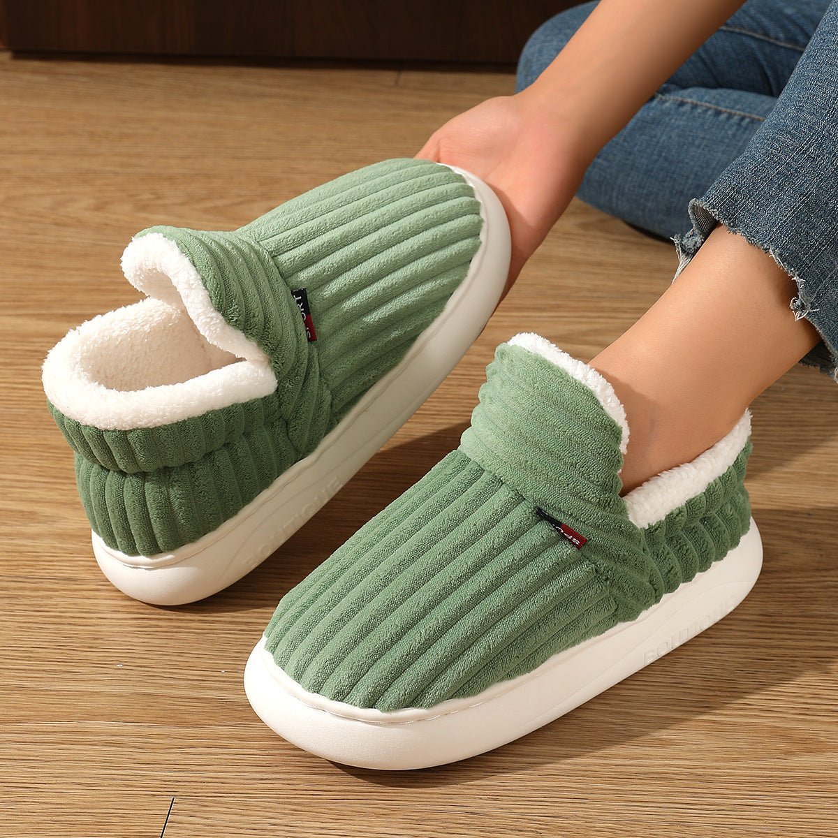 Elke – Non-Slip Plush House Slippers - Slippers - Green - Davies & Cooper