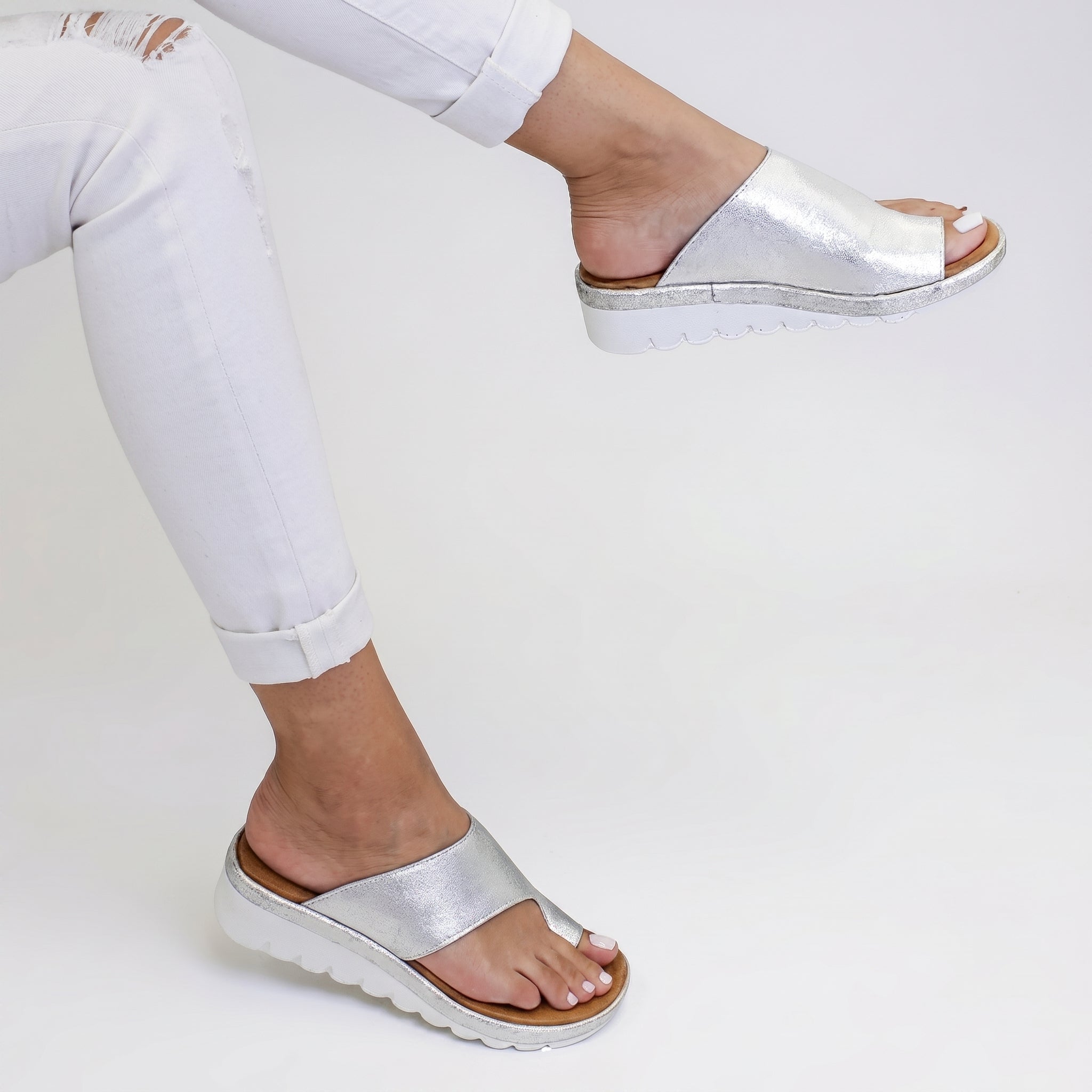 Fiona - Women's Orthopaedic Toe Ring Wedge Sandals - Sandals - Silver - Davies & Cooper