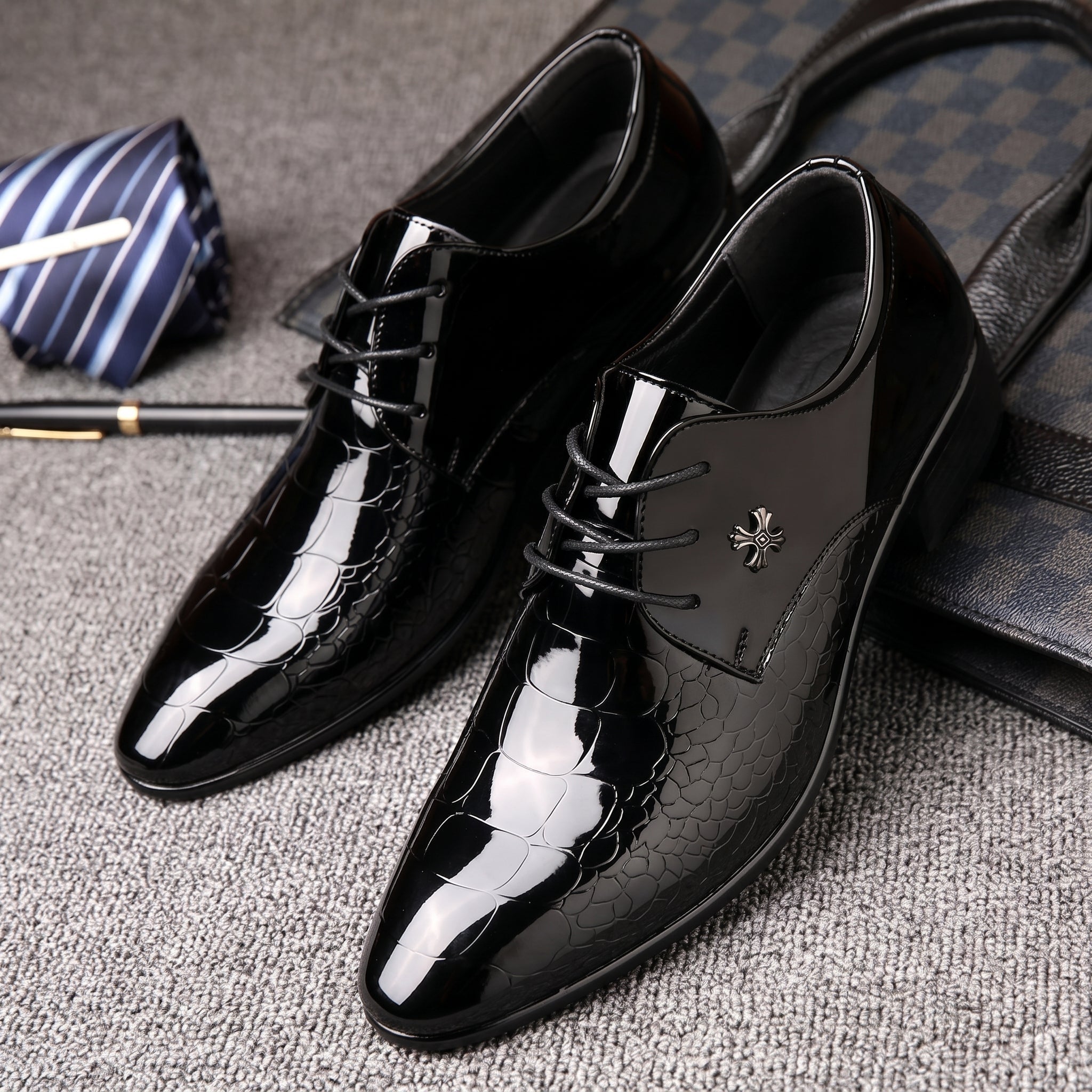 Harrison - Men's Glossy Pointed Toe Lace-Up Wedding Shoes - Shoes - Black - Davies & Cooper