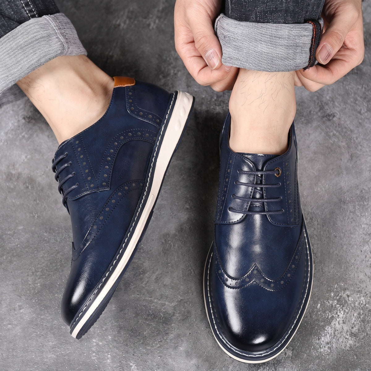 Hudson - Men's Brogue Oxford Shoes with Contrasting Sole - Shoes - Black - Davies & Cooper