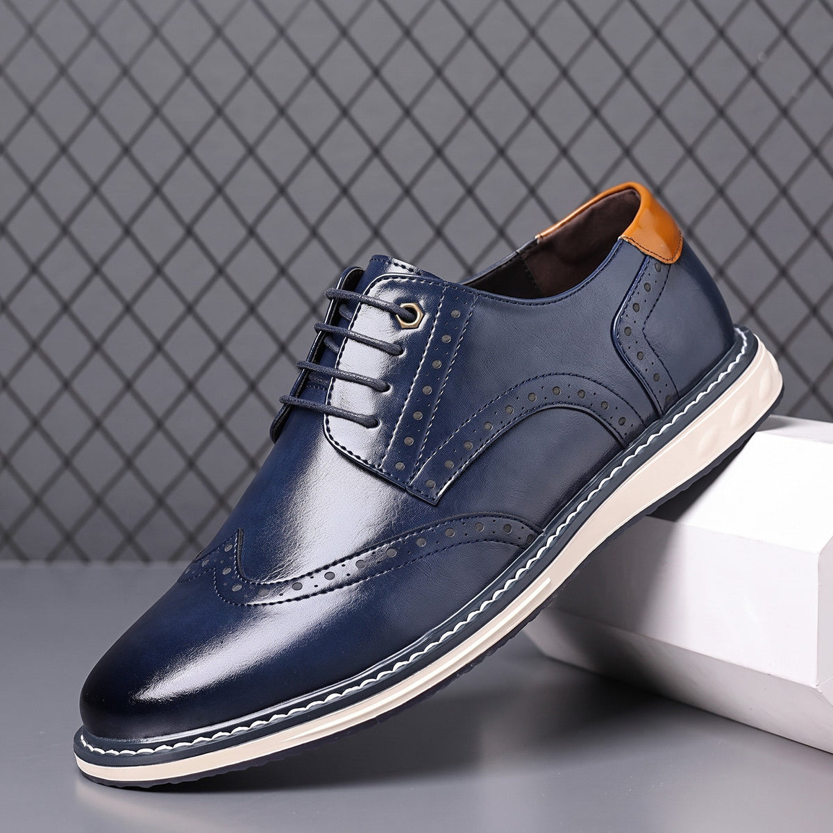 Hudson - Men's Brogue Oxford Shoes with Contrasting Sole - Shoes - Black - Davies & Cooper