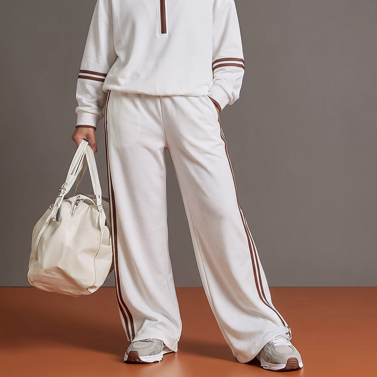 Isla - Women's Half-Zip Striped Wide-Leg Tracksuit Set - Loungewear Sets - Light Grey - Davies & Cooper