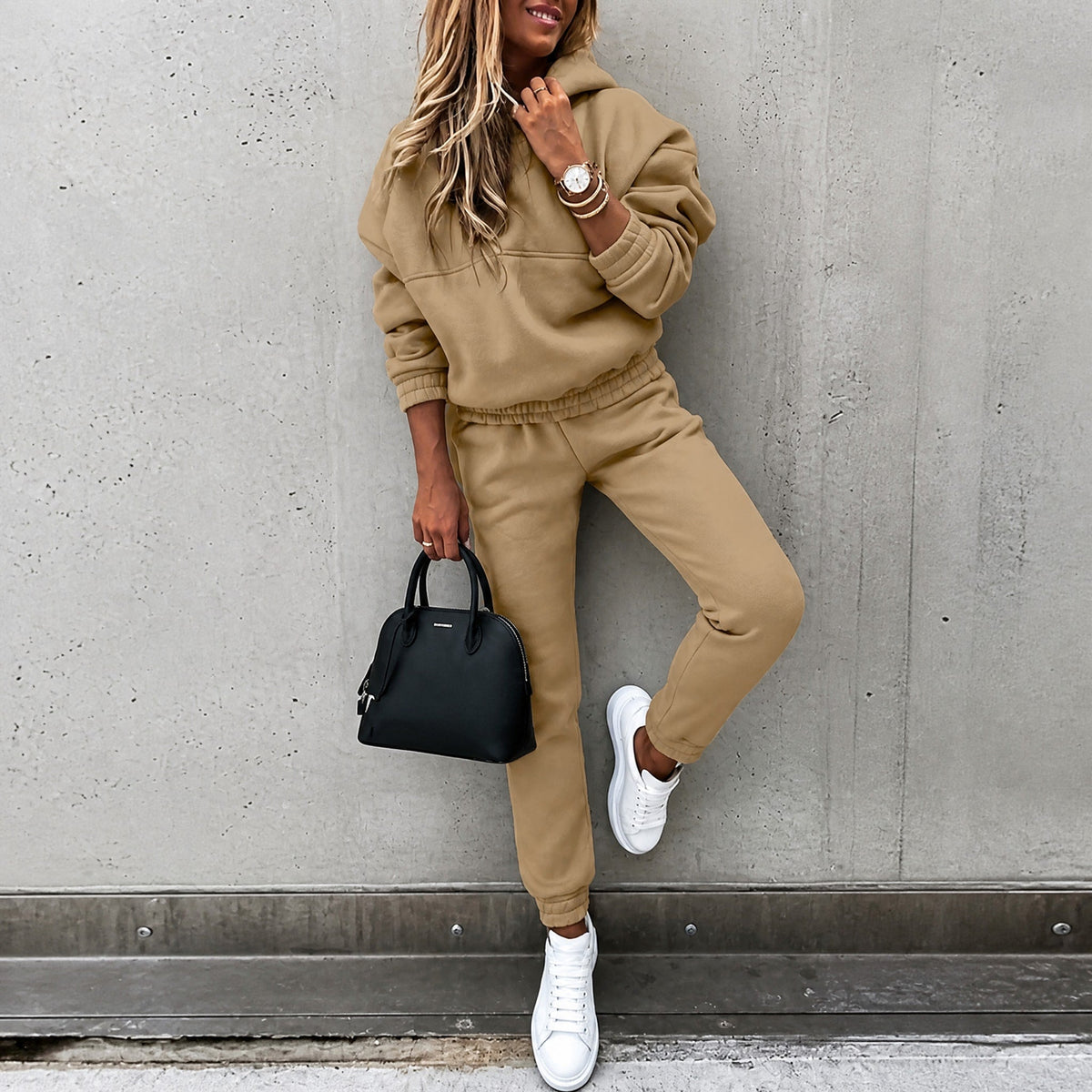 Isla - Women's Oversized Hoodie Sweatshirt and Jogger Set - Outfit Sets - Brown - Davies & Cooper
