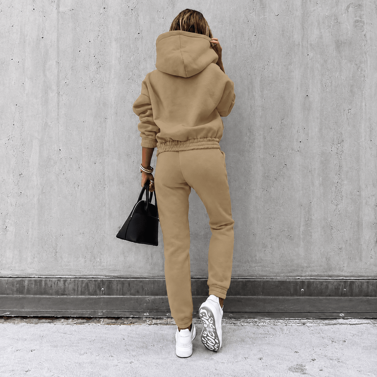 Isla - Women's Oversized Hoodie Sweatshirt and Jogger Set - Outfit Sets - Brown - Davies & Cooper