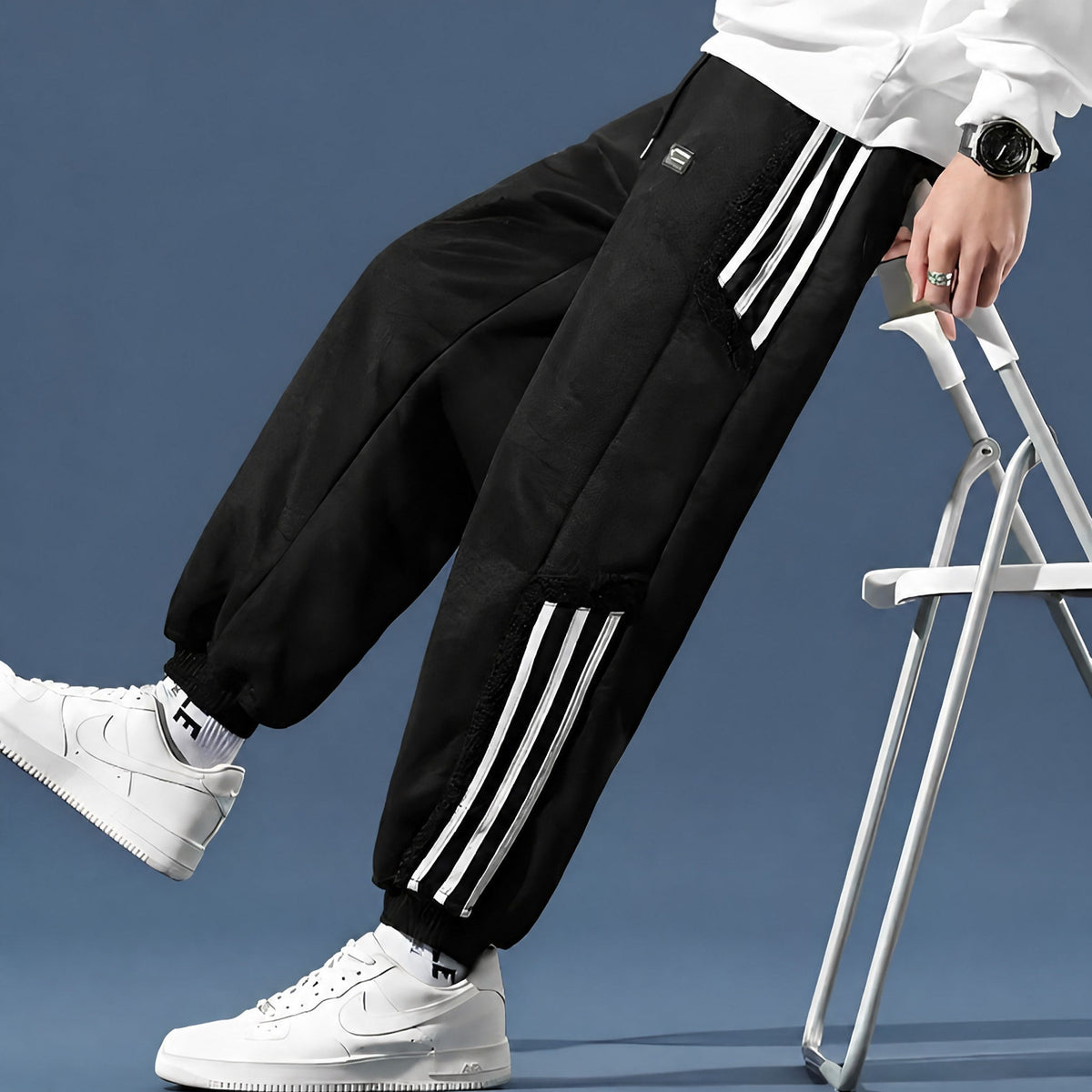 James - Men's Relaxed Fit Joggers with Contrast Side Stripe - Joggers - Black - Davies & Cooper